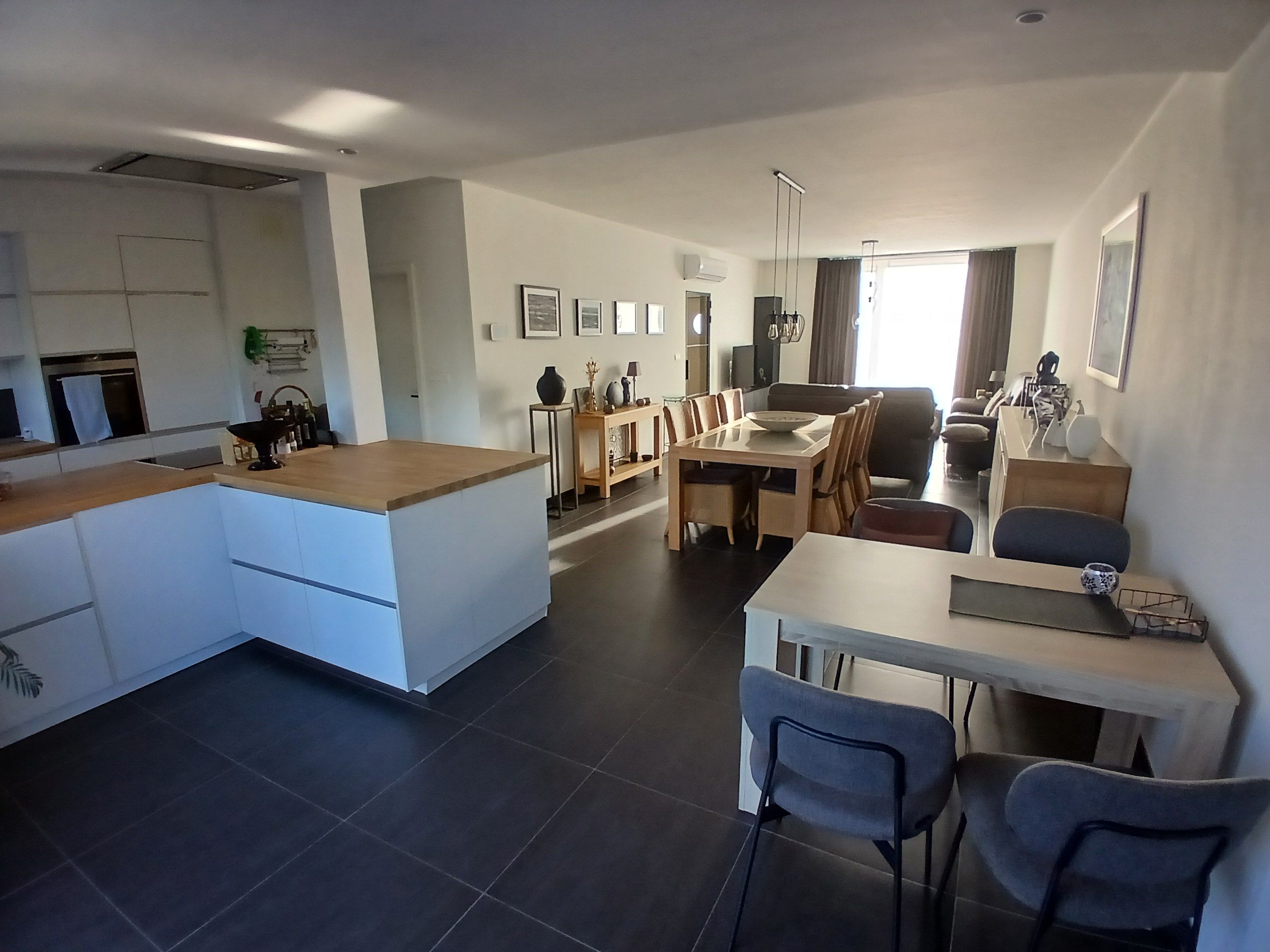 Instapklare, energiezuinige halfopen bebouwing met 3 slaapkamers en mooie tuin - foto 10