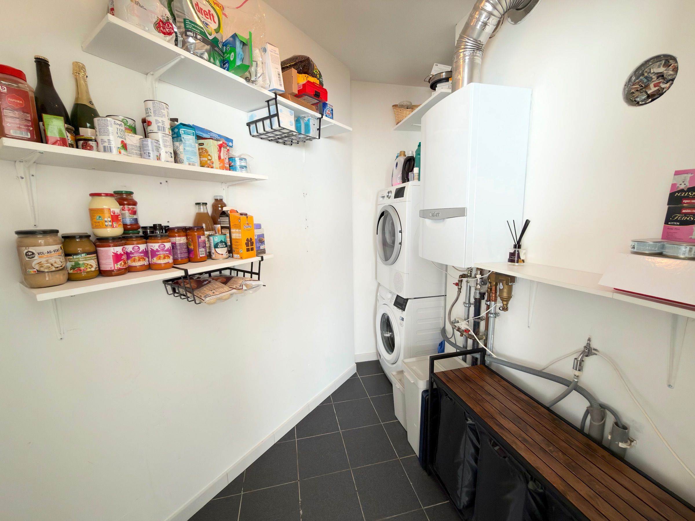 Instapklaar appartement in Borsbeek met 2 slaapkamers, 2 terrassen en berging - foto 8