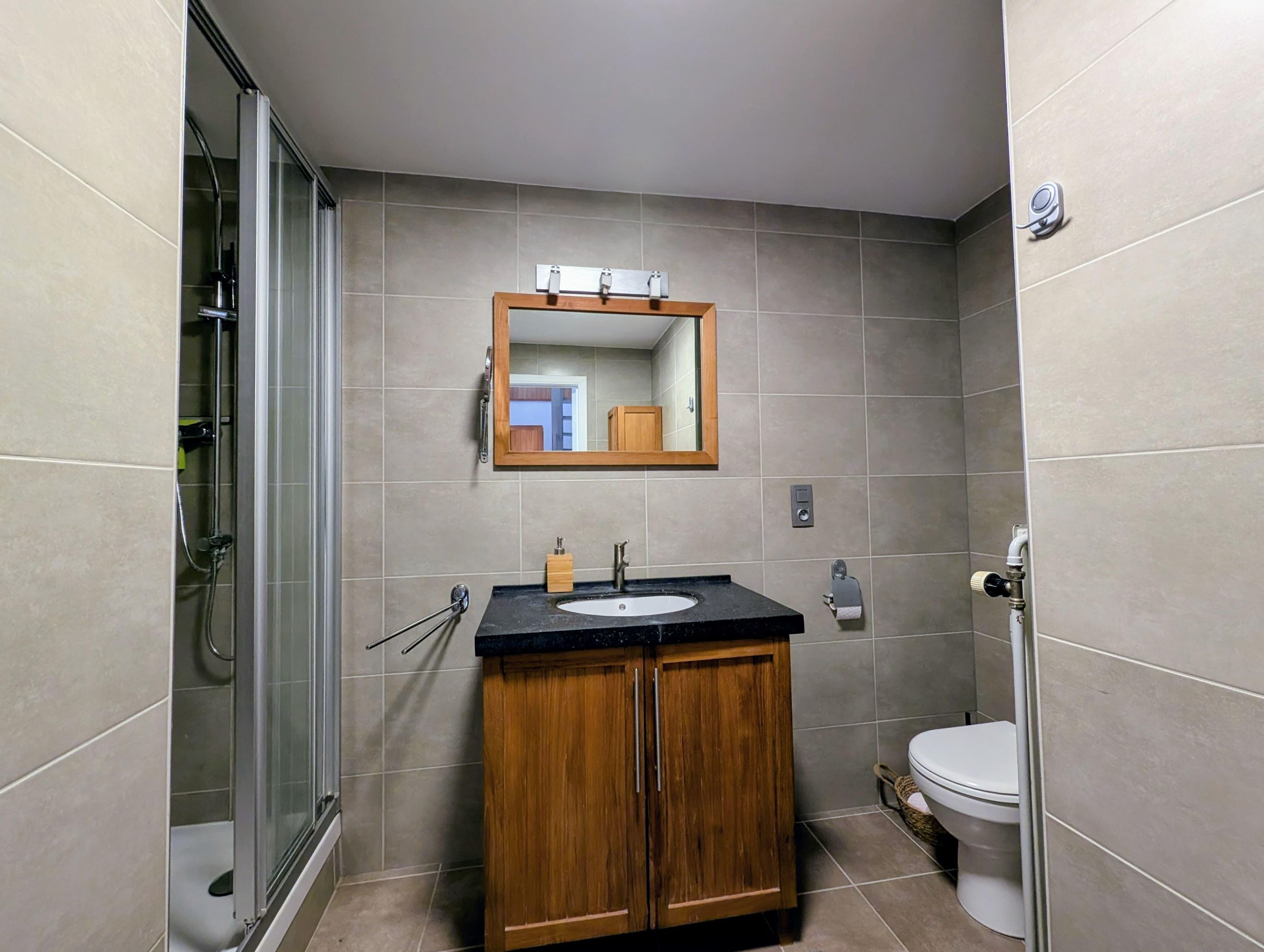 Instapklare woning met 4 slaapkamers en gunstige ligging  - foto 6