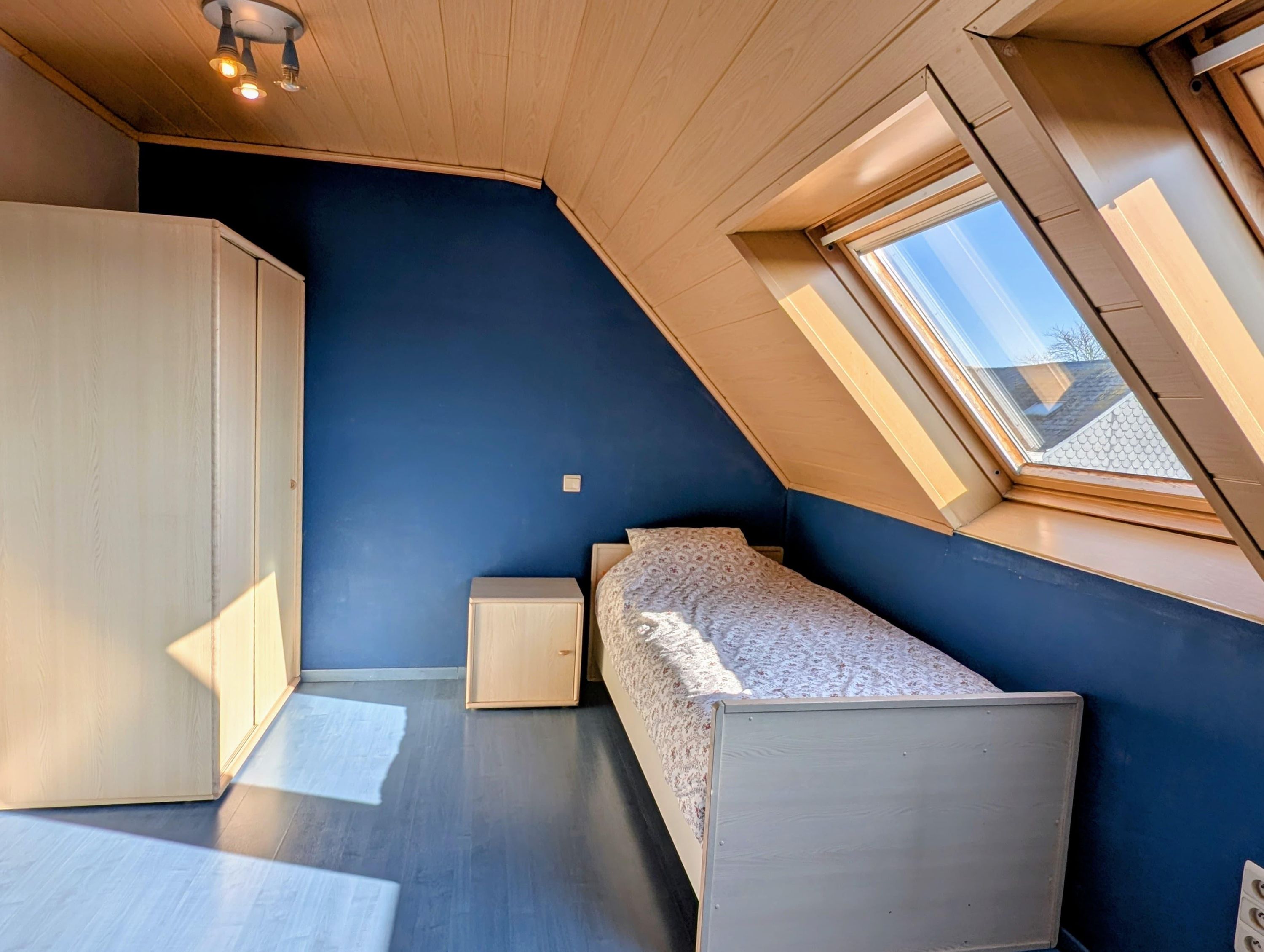Instapklare woning met 4 slaapkamers en gunstige ligging  - foto 7