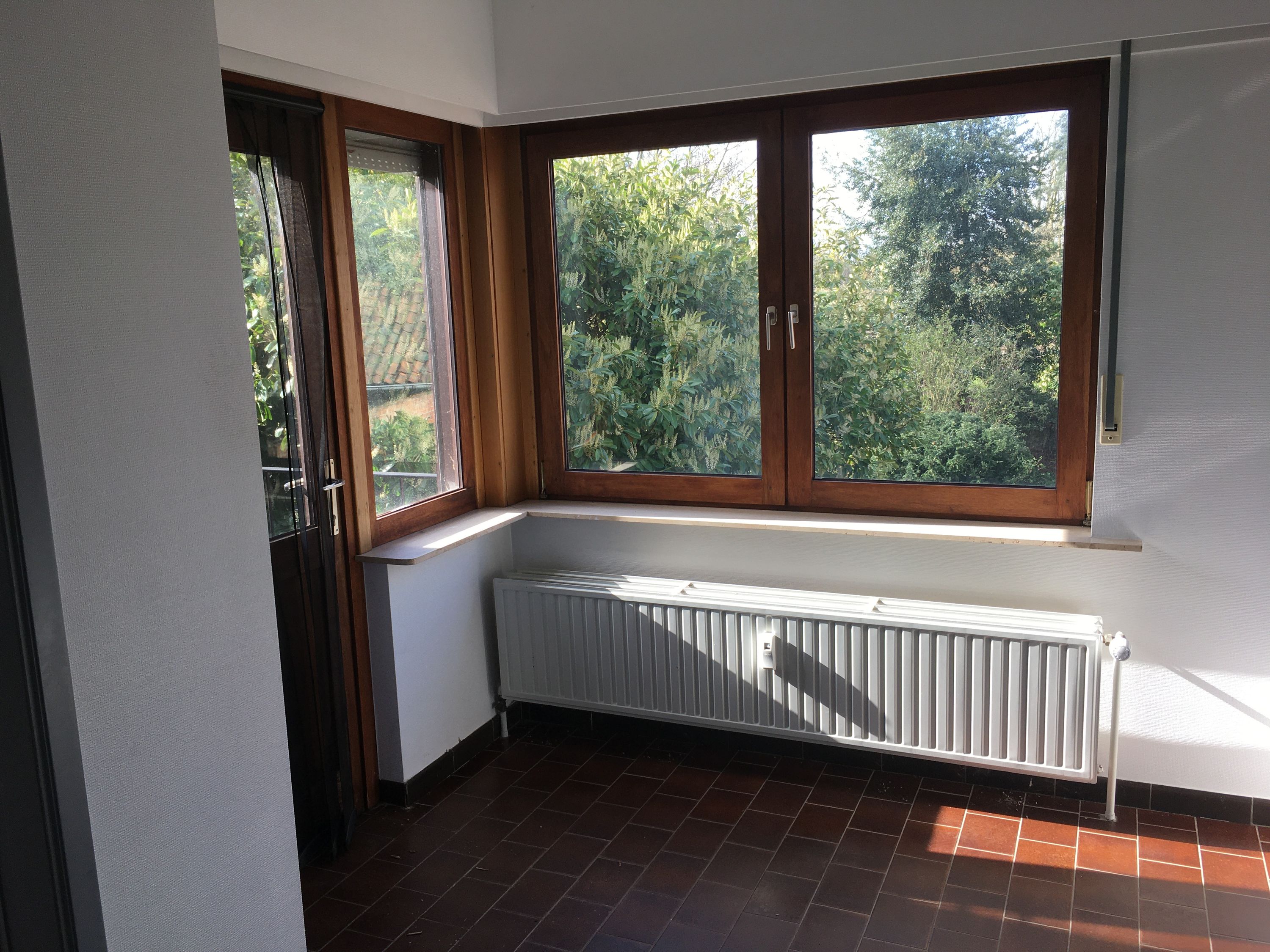 Rijwoning met ommuurde binnentuin - foto 3