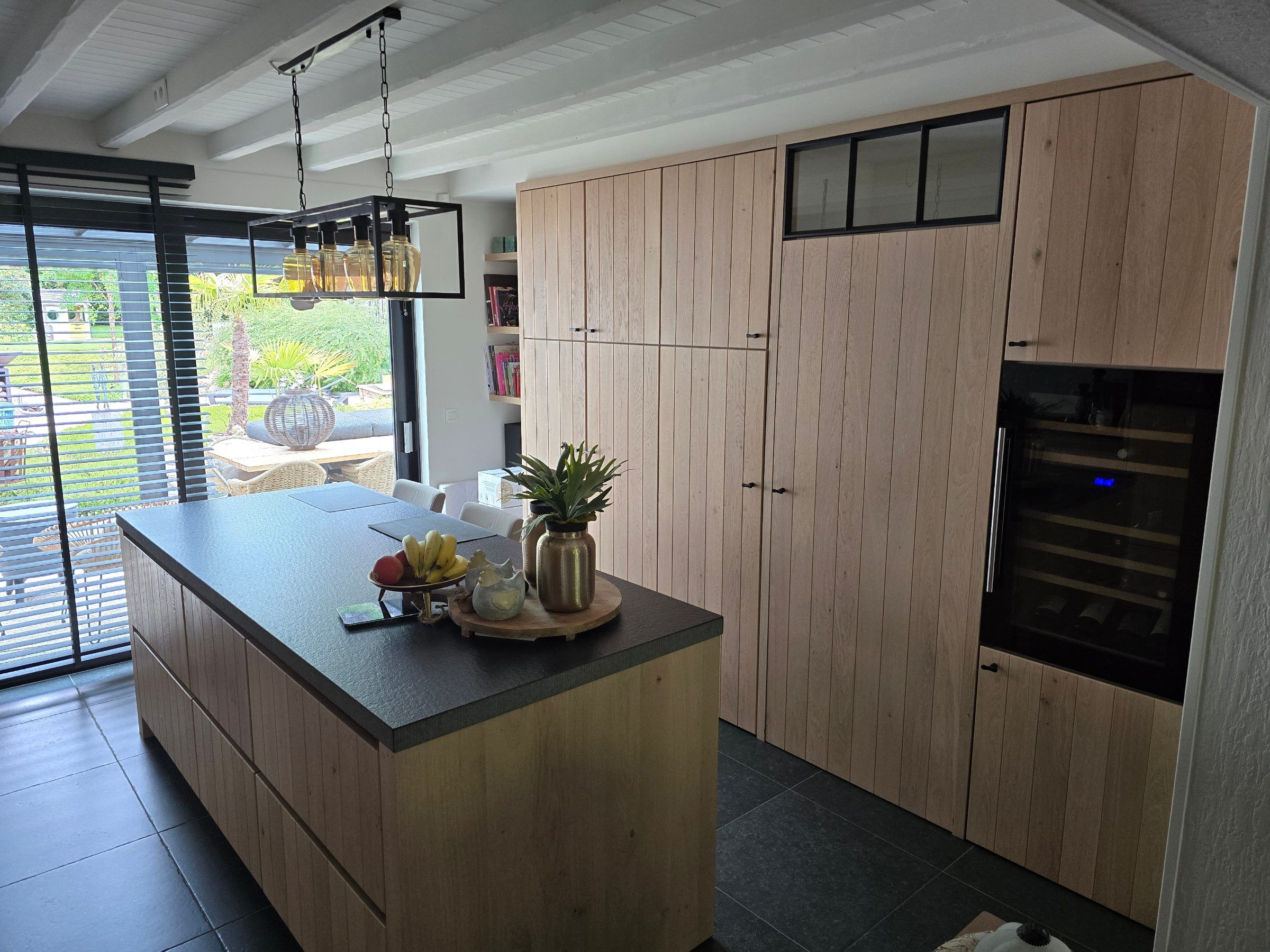 Instapklare strak landelijk gerenoveerde woning met aangelegde tuin - foto 6
