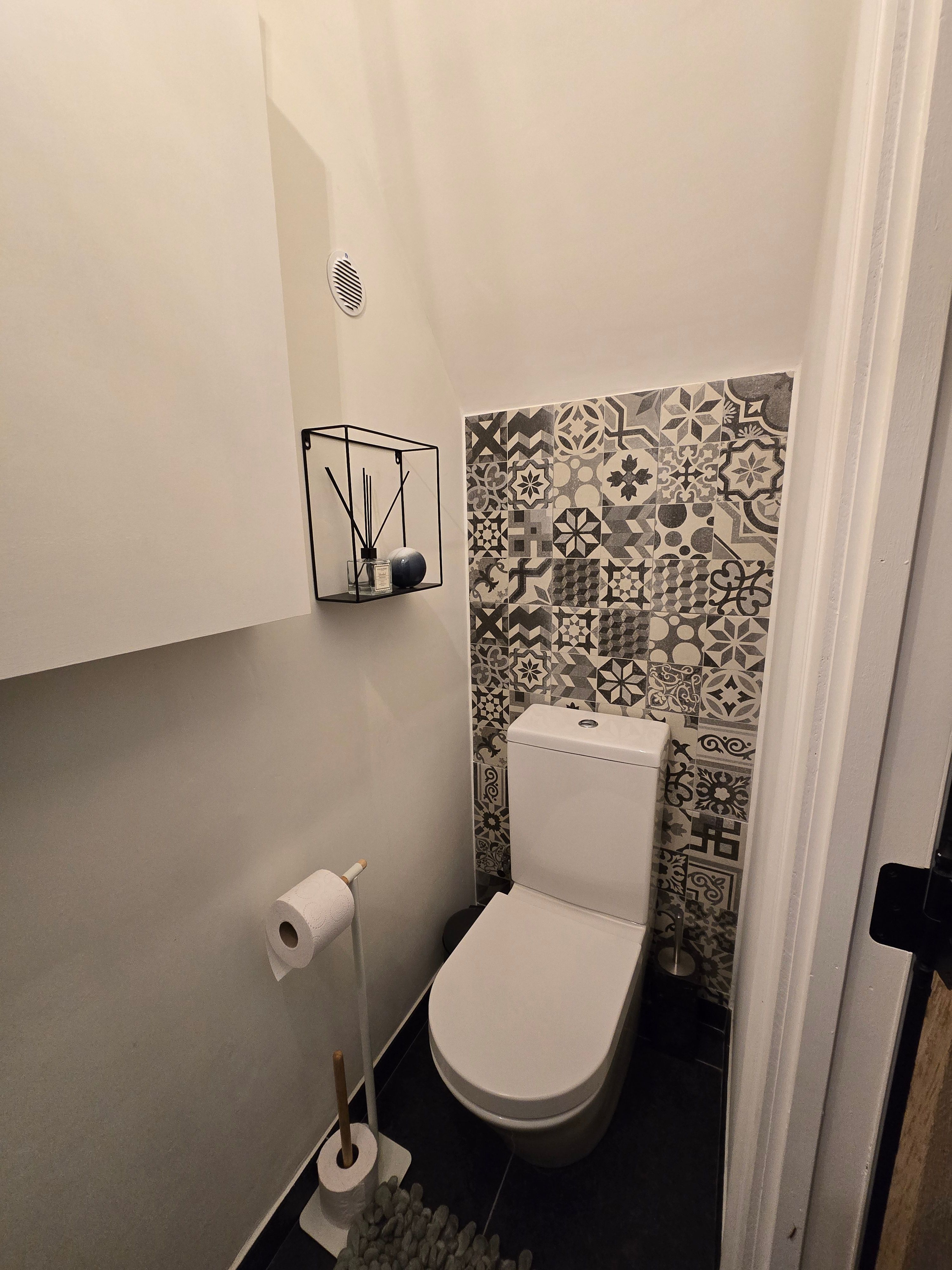 Instapklare strak landelijk gerenoveerde woning met aangelegde tuin - foto 14