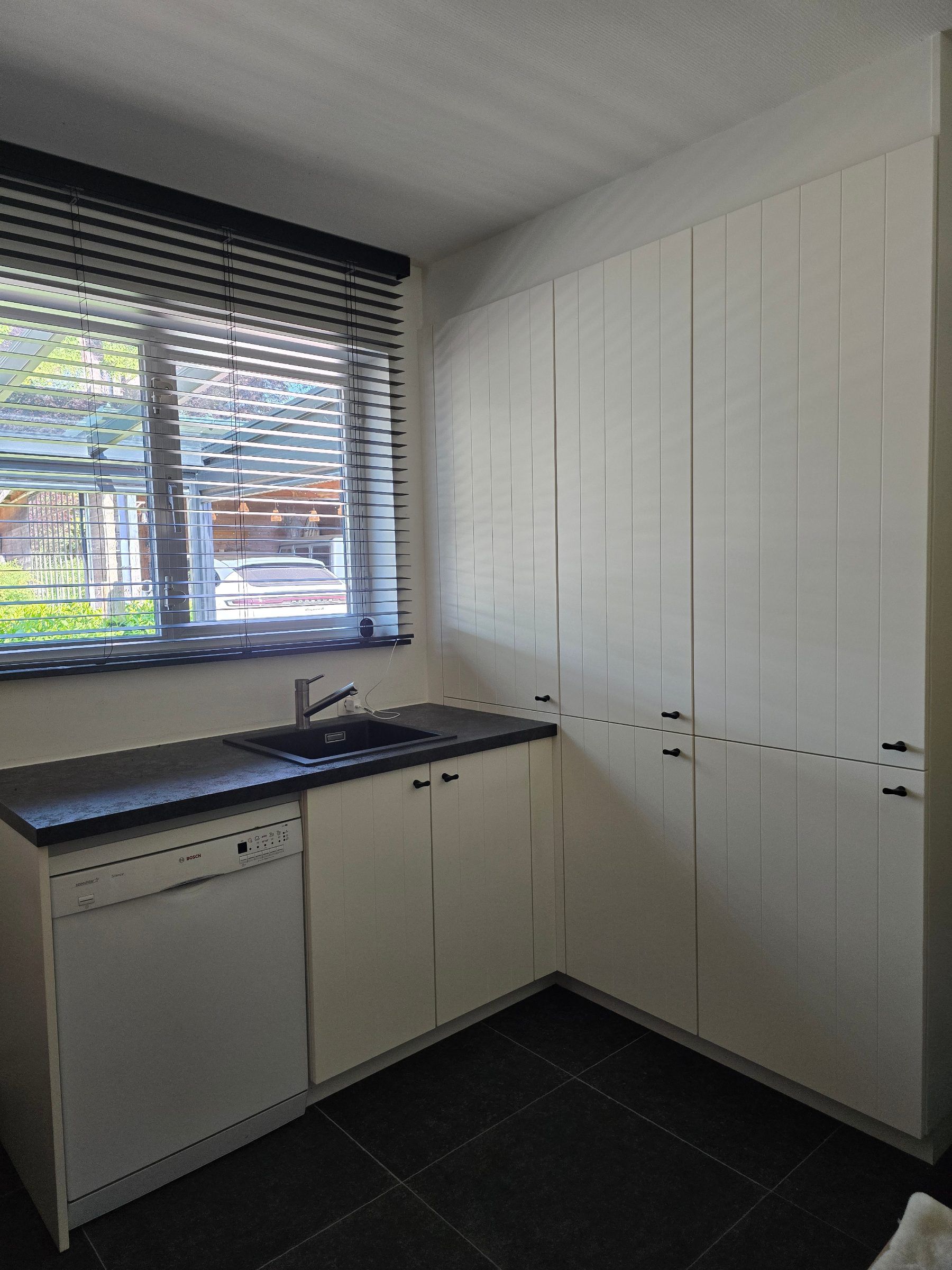 Instapklare strak landelijk gerenoveerde woning met aangelegde tuin - foto 16