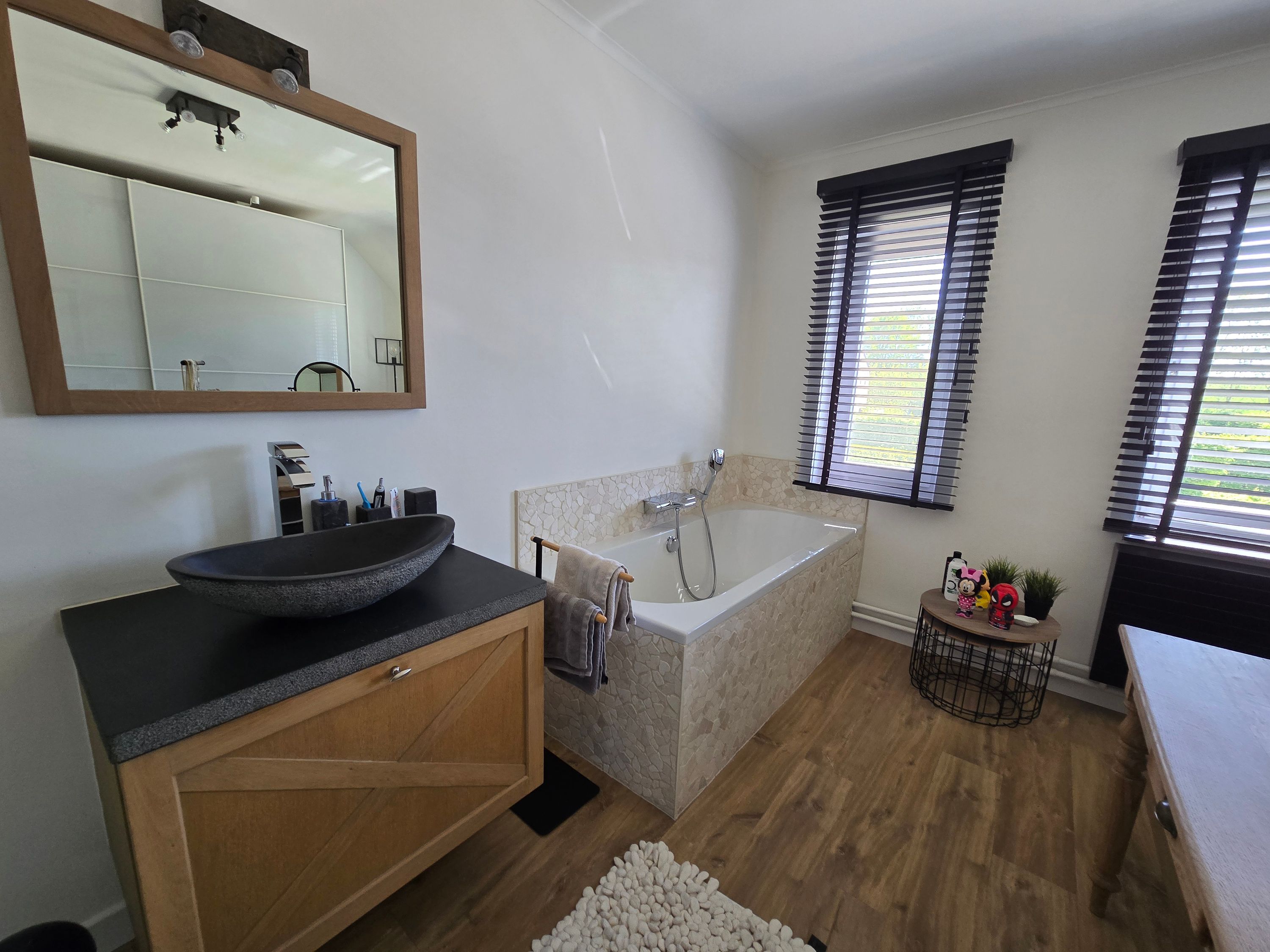 Instapklare strak landelijk gerenoveerde woning met aangelegde tuin - foto 19
