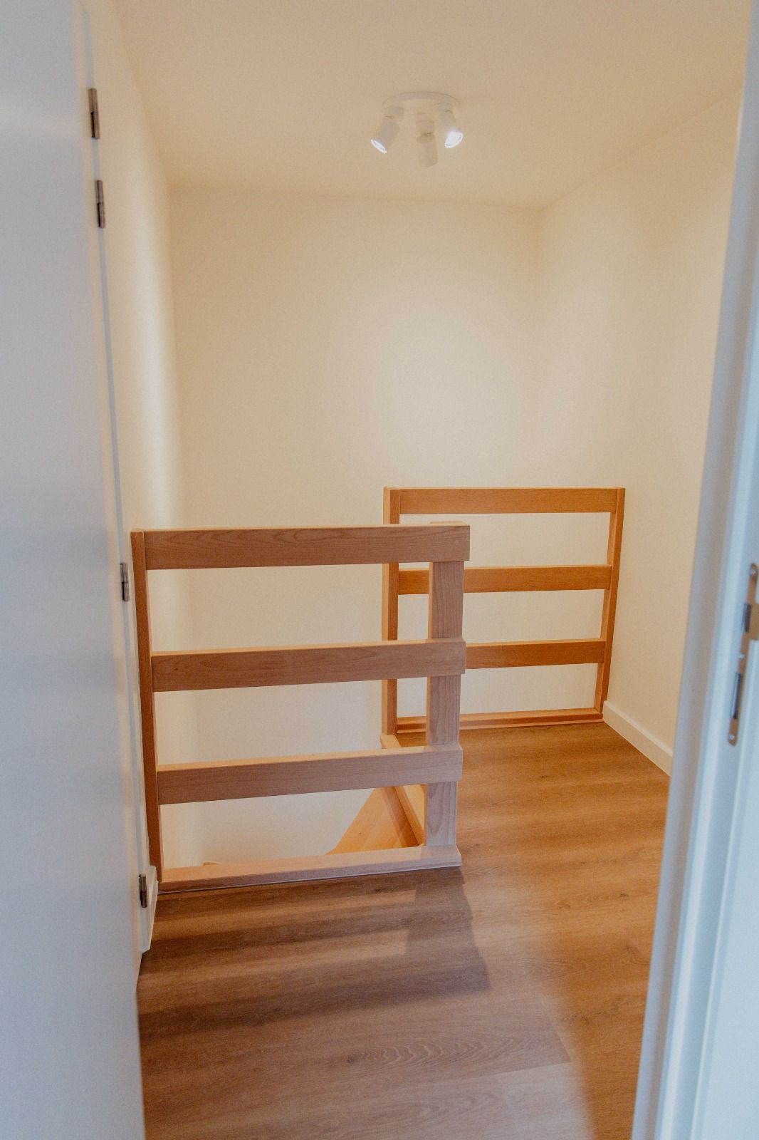 Instapklare woning met 3 slaapkamers, garage en terras  - foto 10