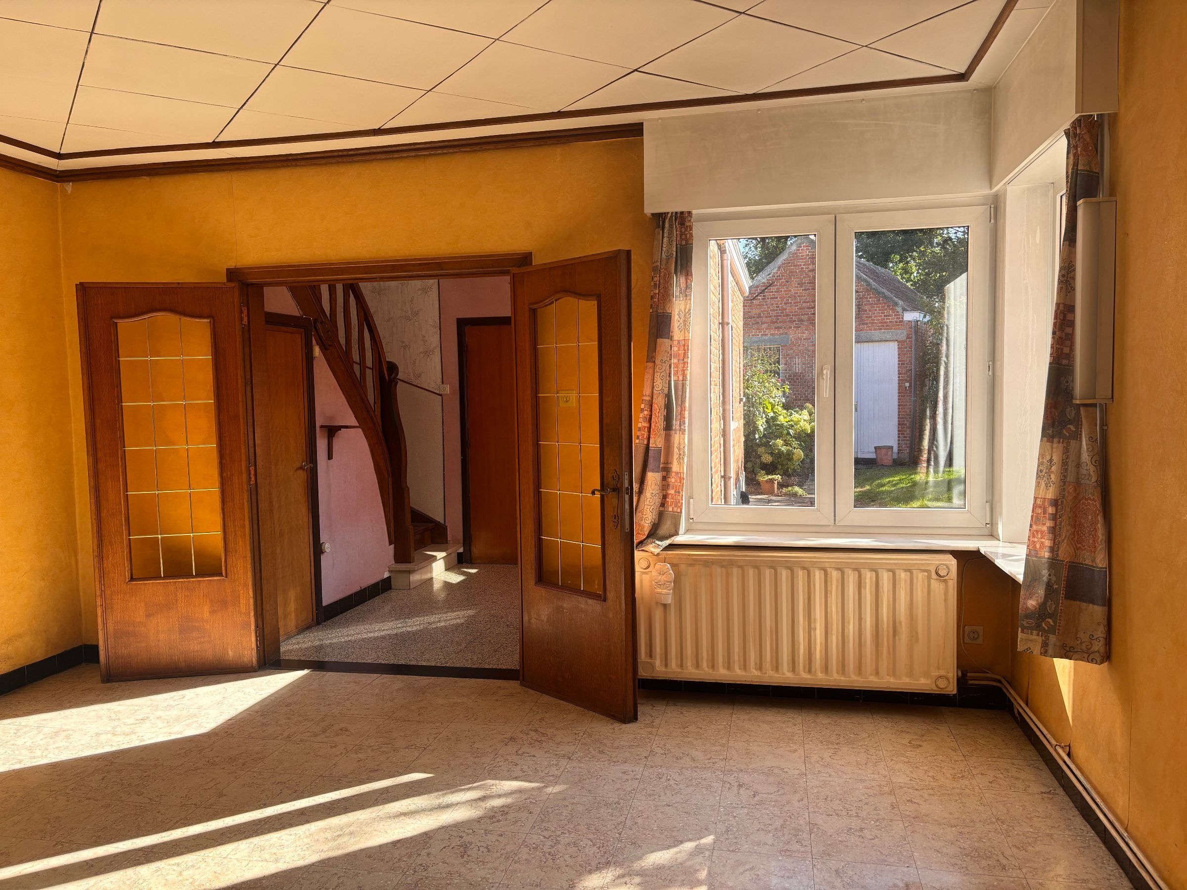 Ruime renovatiewoning met tuin, garage en bijgebouw - foto 4