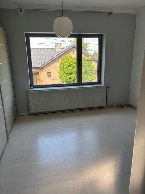 Ruime lichtrijke woning met 4 slaapkamers en grote tuin - EPC B - foto 5
