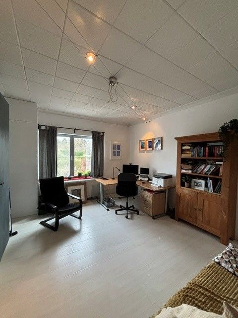 Ruime lichtrijke woning met 4 slaapkamers en grote tuin - EPC B - foto 7