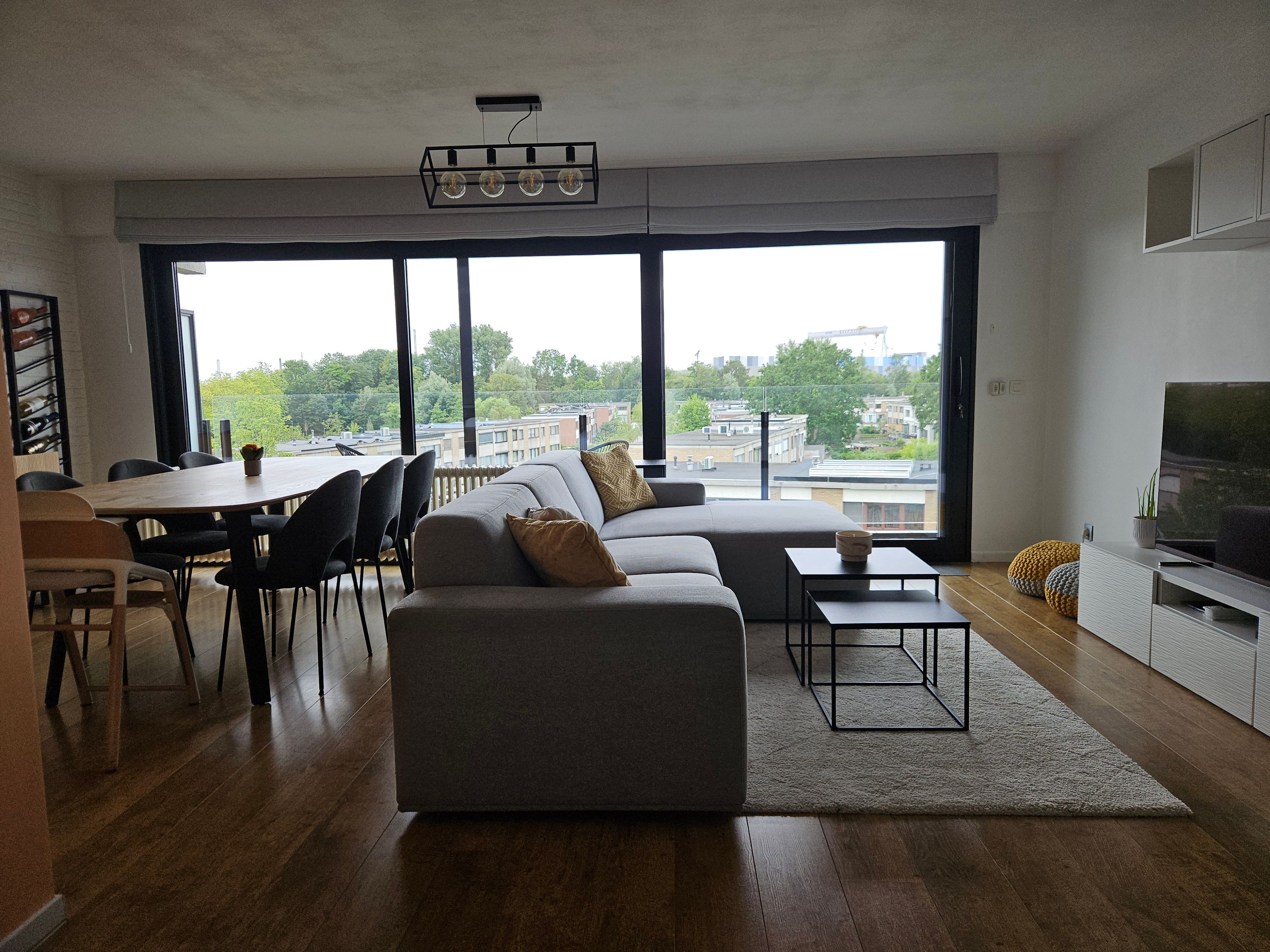 Lichtrijk en instapklaar 2-slpk appartement met ruim terras - foto 2