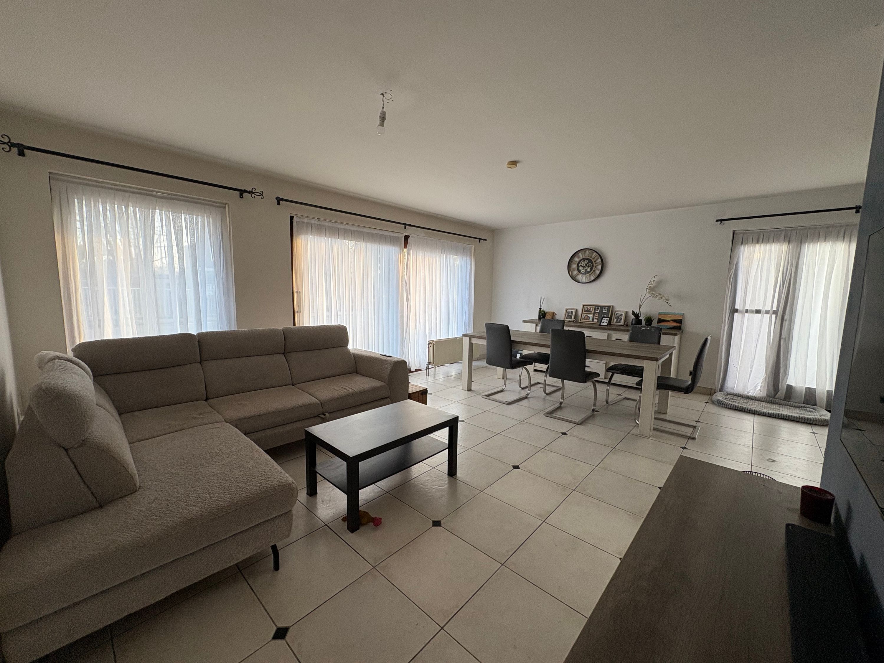 Instapklaar appartement, 3 slaapkamers en terras - foto 2