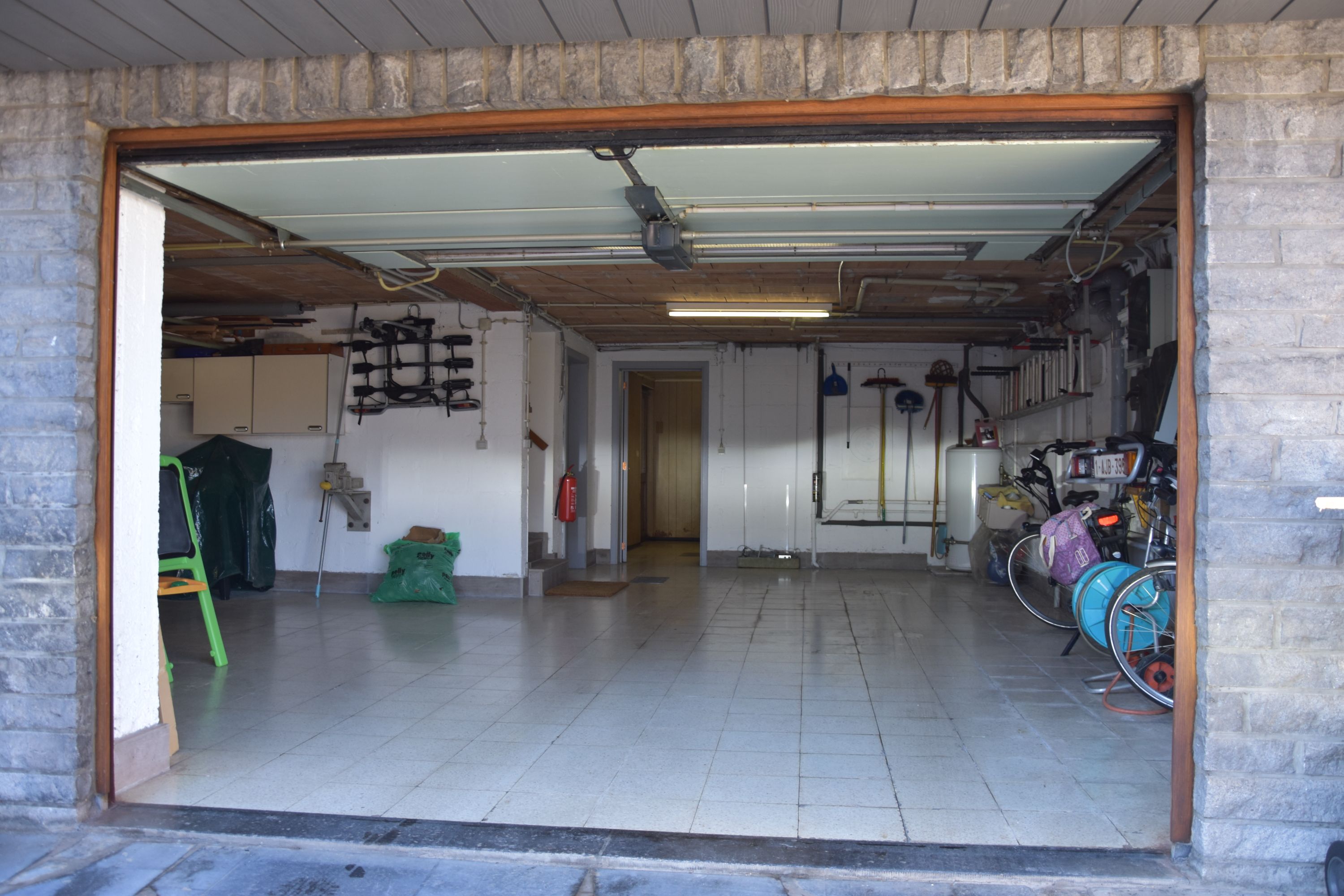 Mooie villa met veel lichtinval in residentiële wijk - foto 9