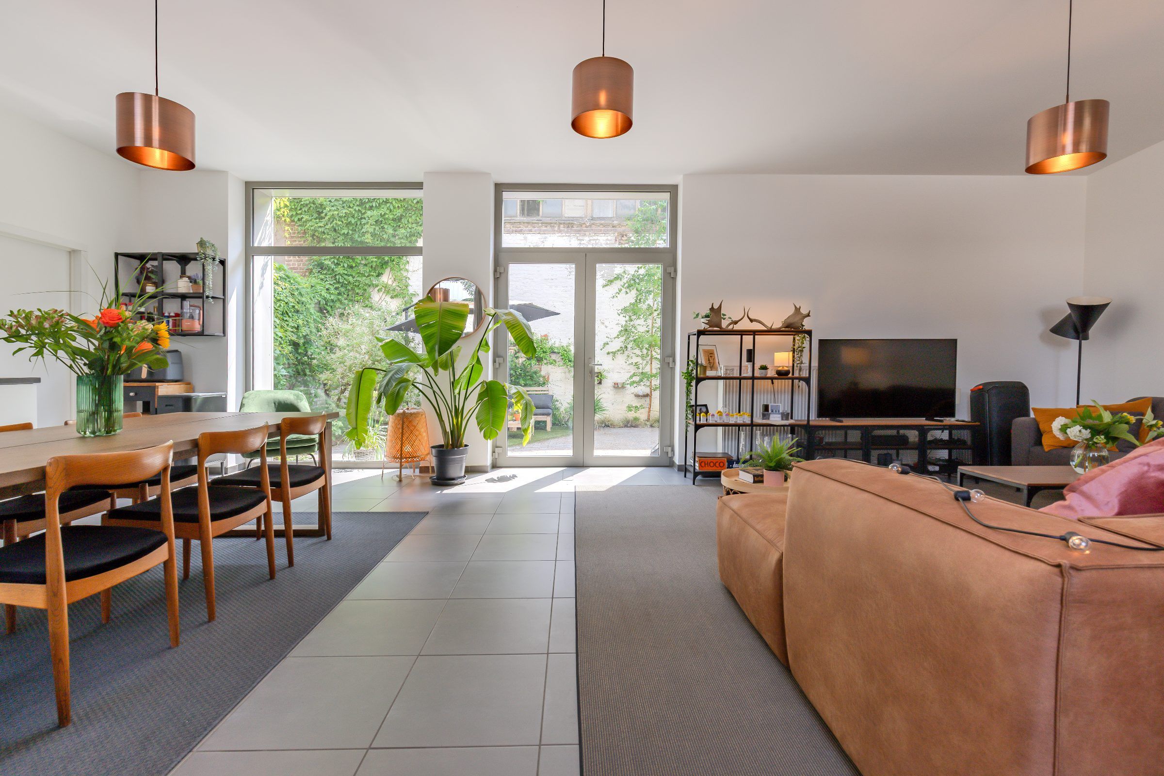 Uniek 2 slaapkamer-appartement met terras nabij Gent-Sint-Pieters - foto 3