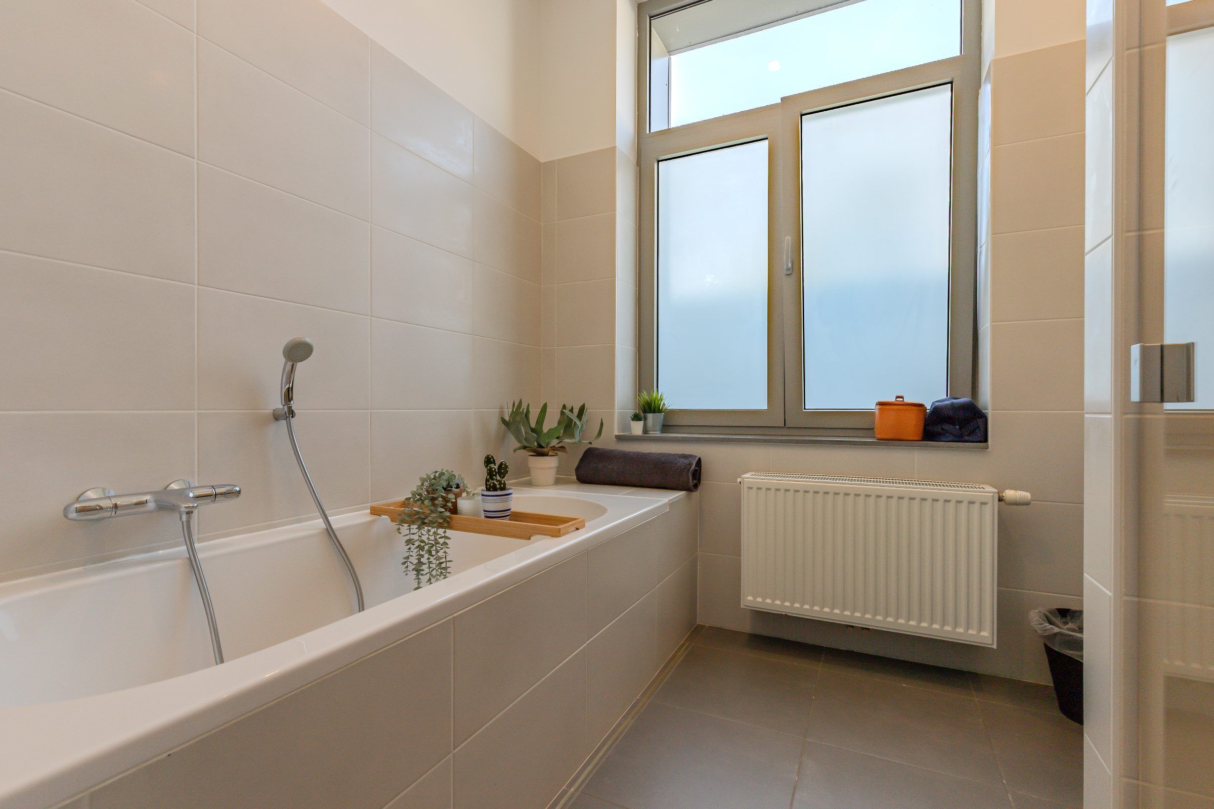 Uniek 2 slaapkamer-appartement met terras nabij Gent-Sint-Pieters - foto 5