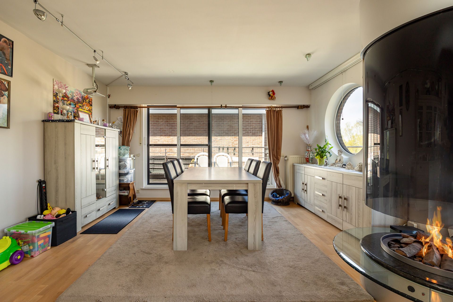 Zeer ruime en luxe Penthouse met haard en jacuzzi. Prachtig groen zicht ! - foto 3