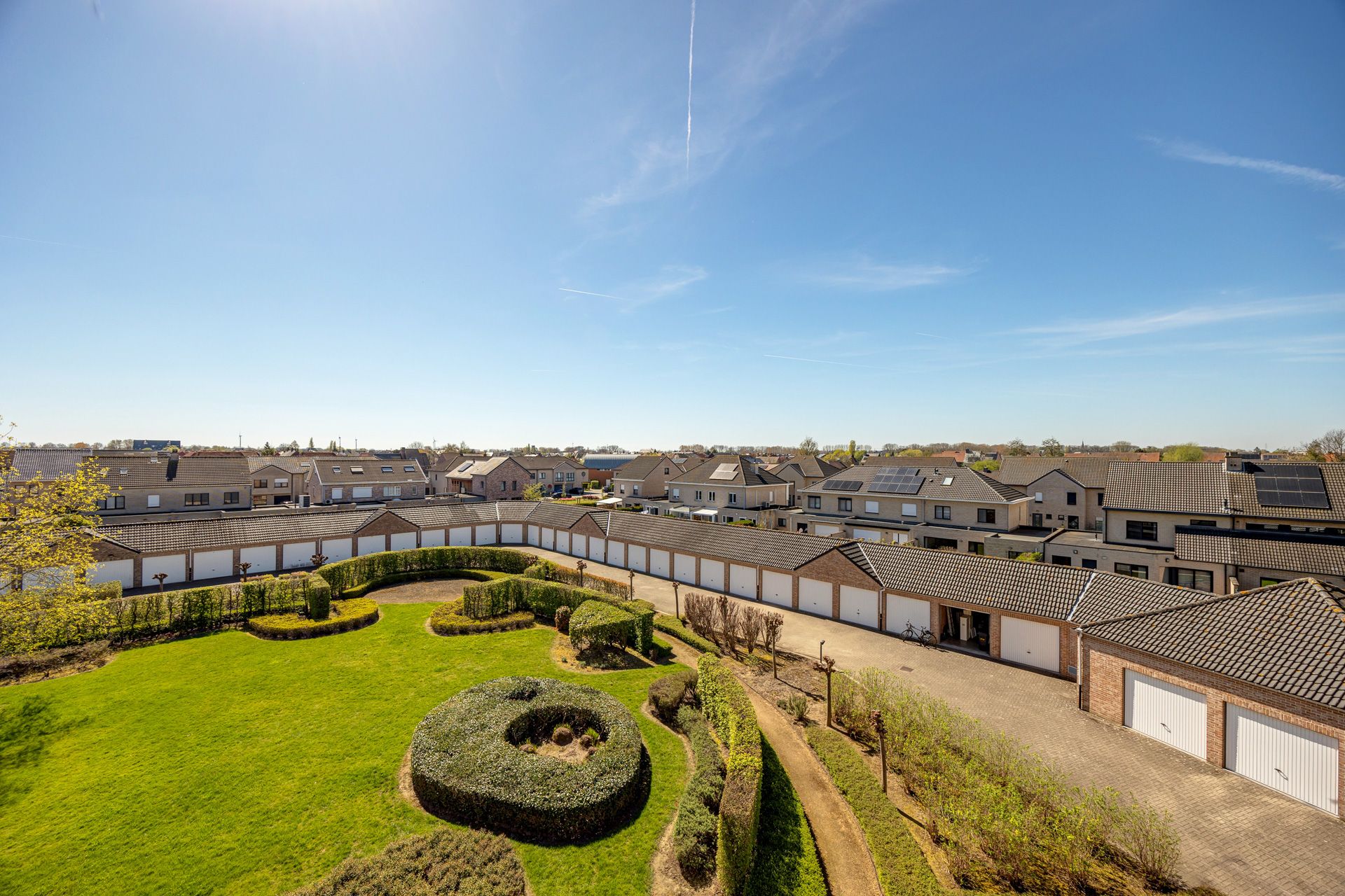 Zeer ruime en luxe Penthouse met haard en jacuzzi. Prachtig groen zicht ! - foto 12