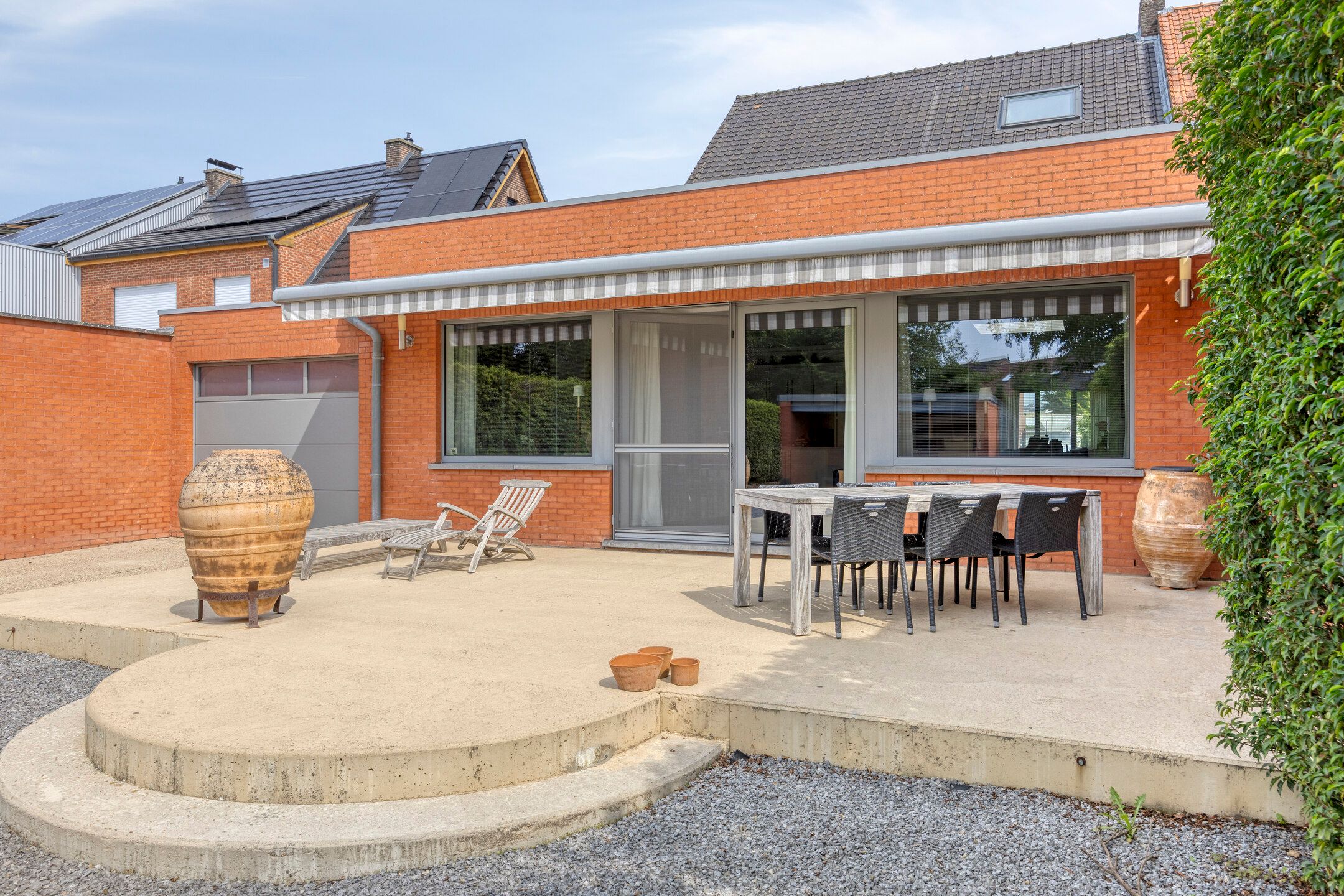 ENERGIEVRIENDELIJKE DRIEGEVEL WONING MET BIJGEBOUW - foto 8