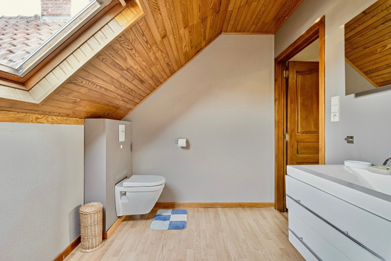 Ruime woning te Rozebeke UIT DE HAND TE KOOP - foto 5