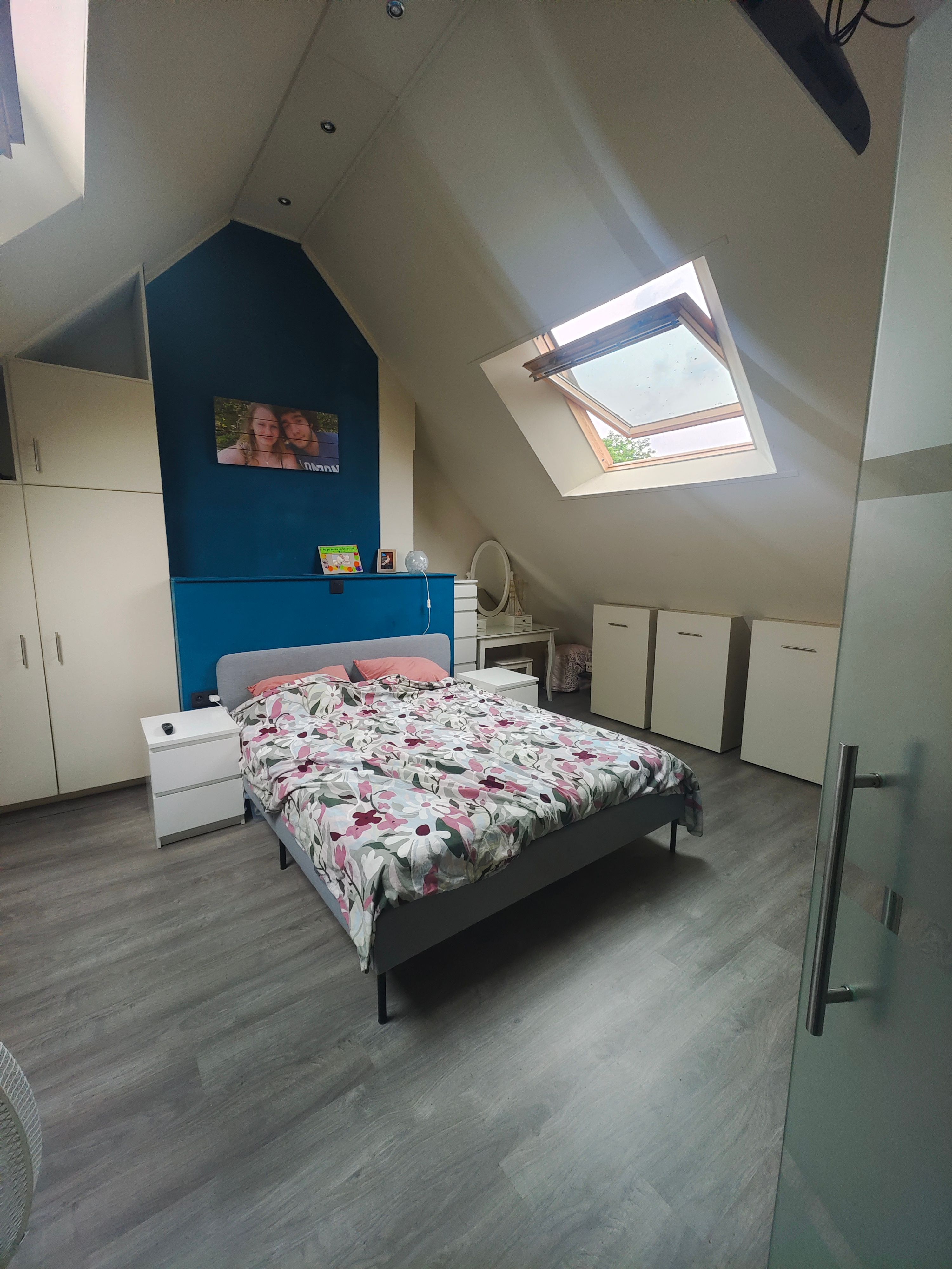 Half open bebouwing met oprit, garage, tuin en 3 slaapkamers - foto 7