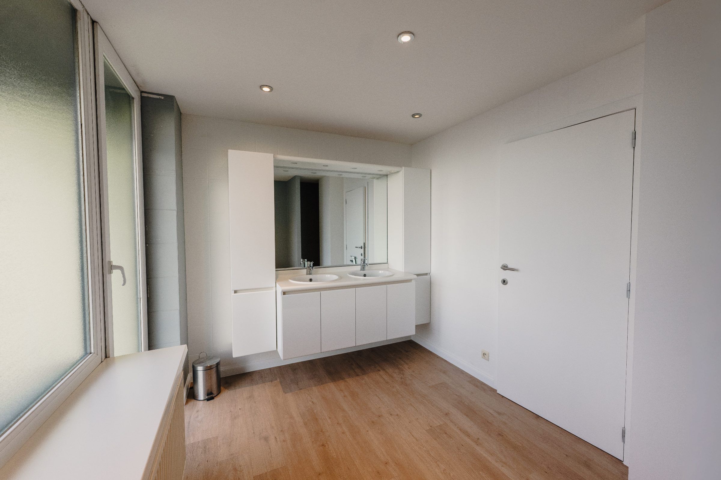 Ruim 4-slaapkamer appartement van 135 m² op topligging! - foto 8