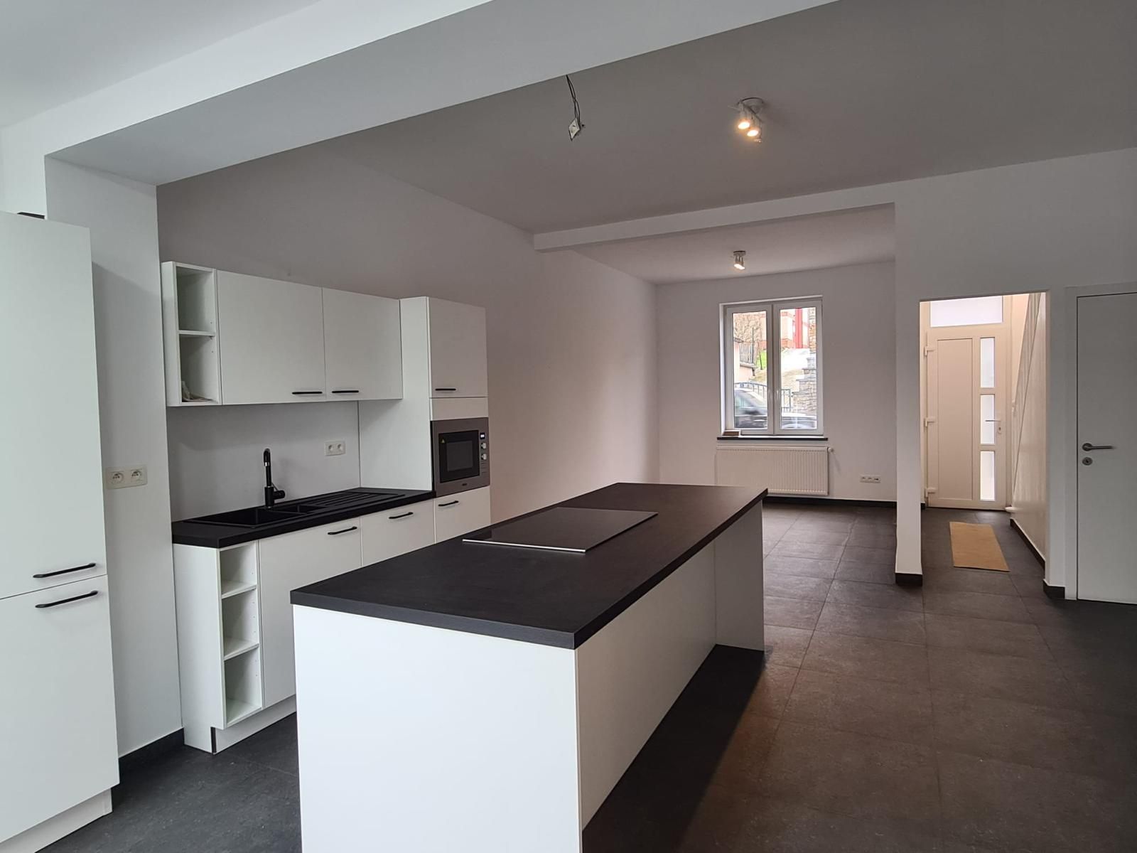 Pas gerenoveerd rijhuis te Landen met tuin en privéparking.  - foto 4