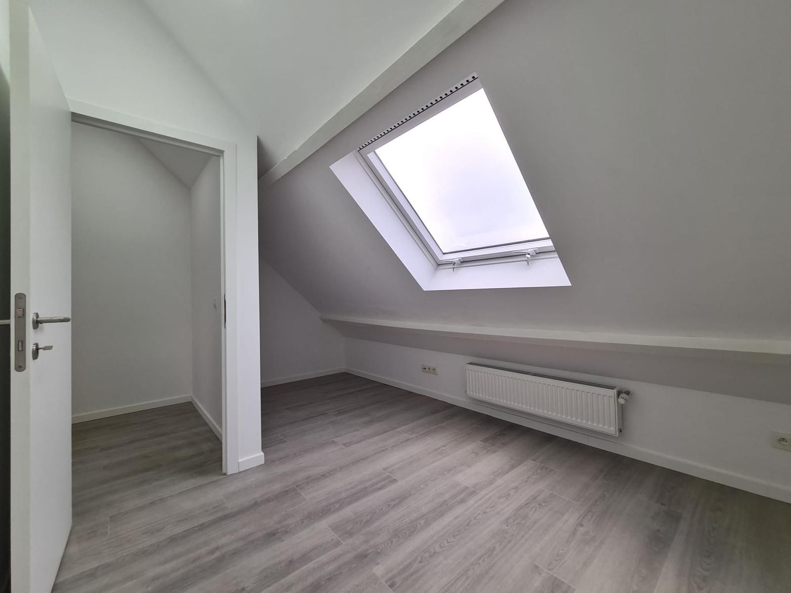 Pas gerenoveerd rijhuis te Landen met tuin en privéparking.  - foto 10