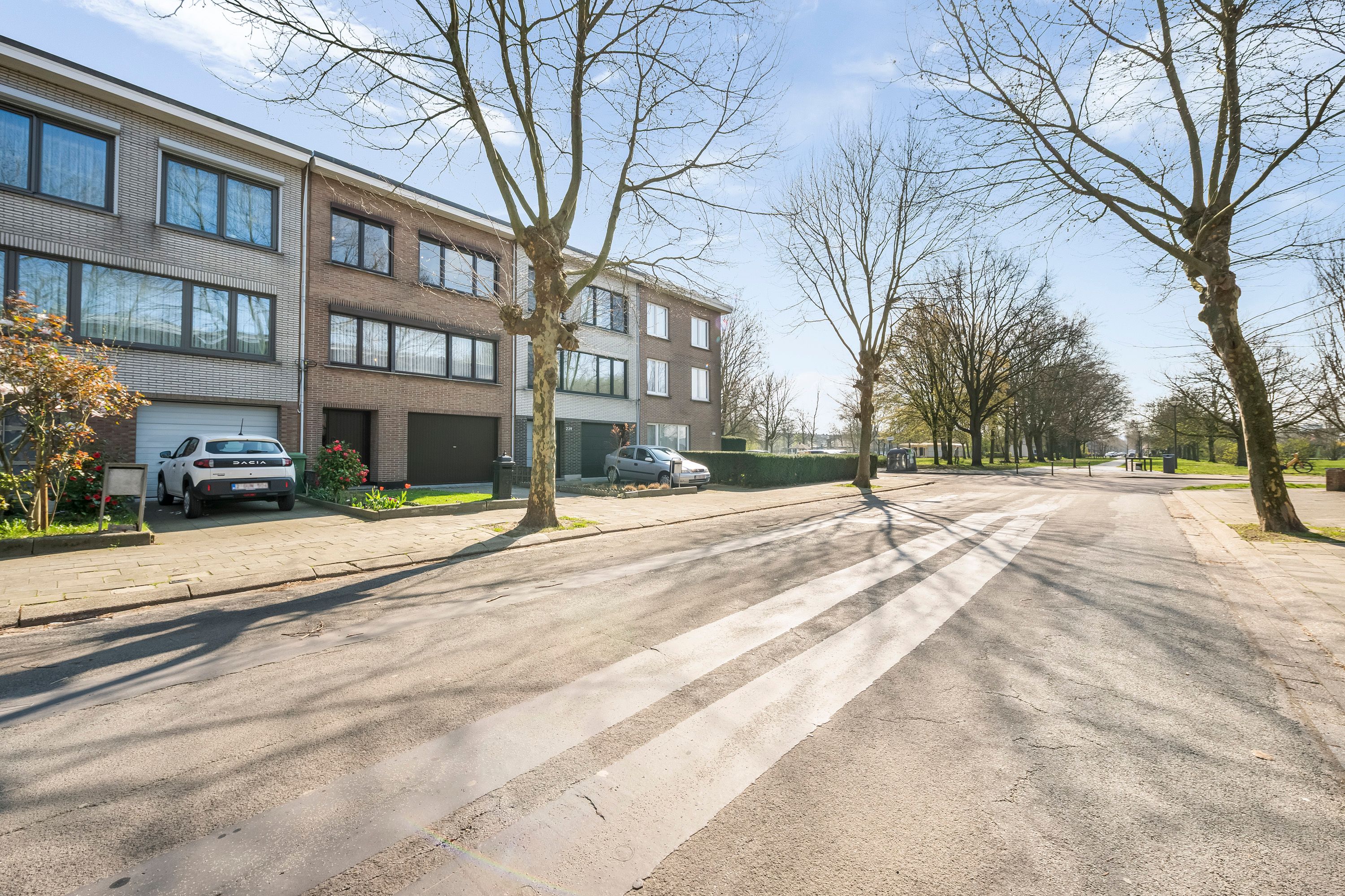 Degelijke en energiezuinige bel-étage op een centrale ligging - foto 2