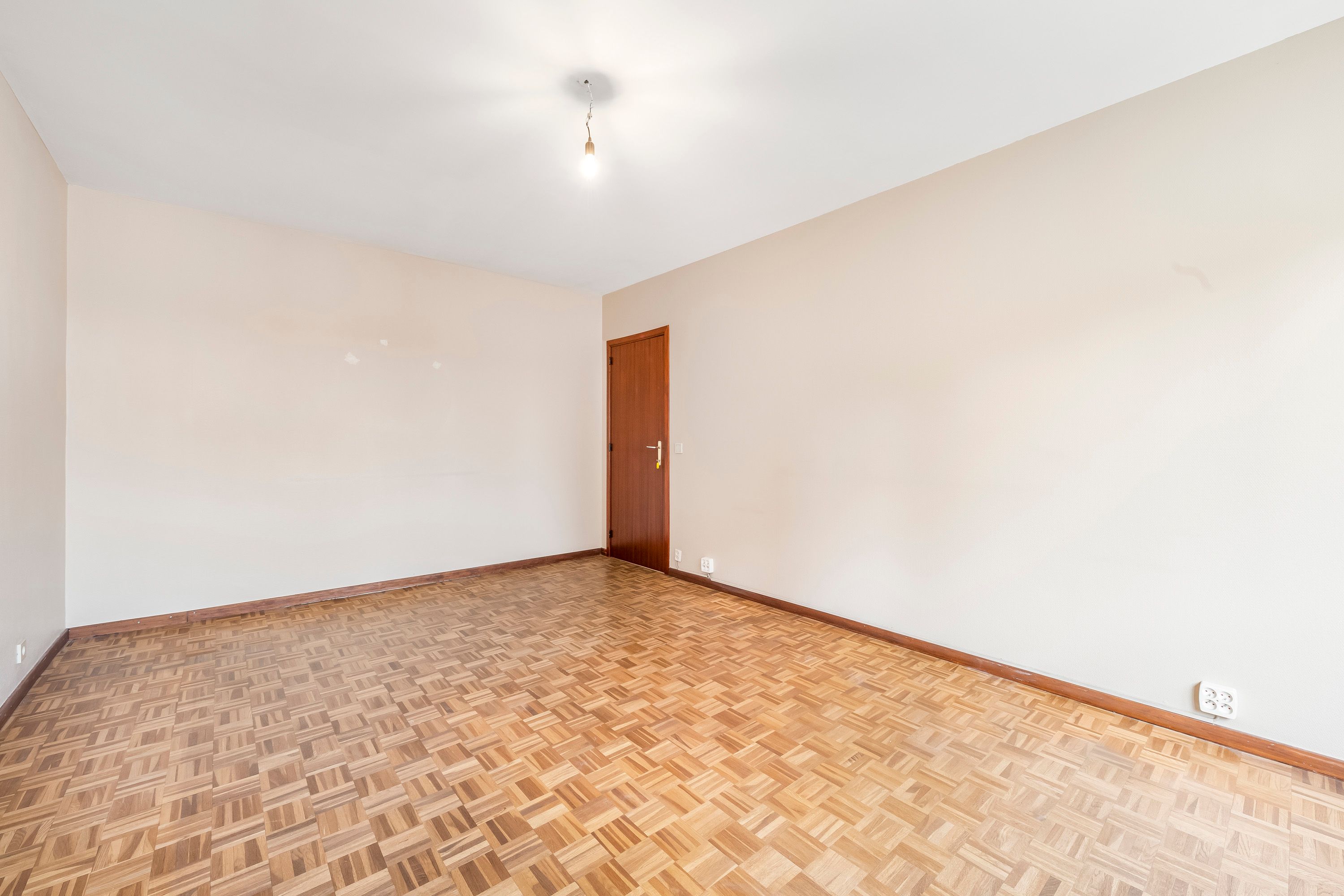 Degelijke en energiezuinige bel-étage op een centrale ligging - foto 17