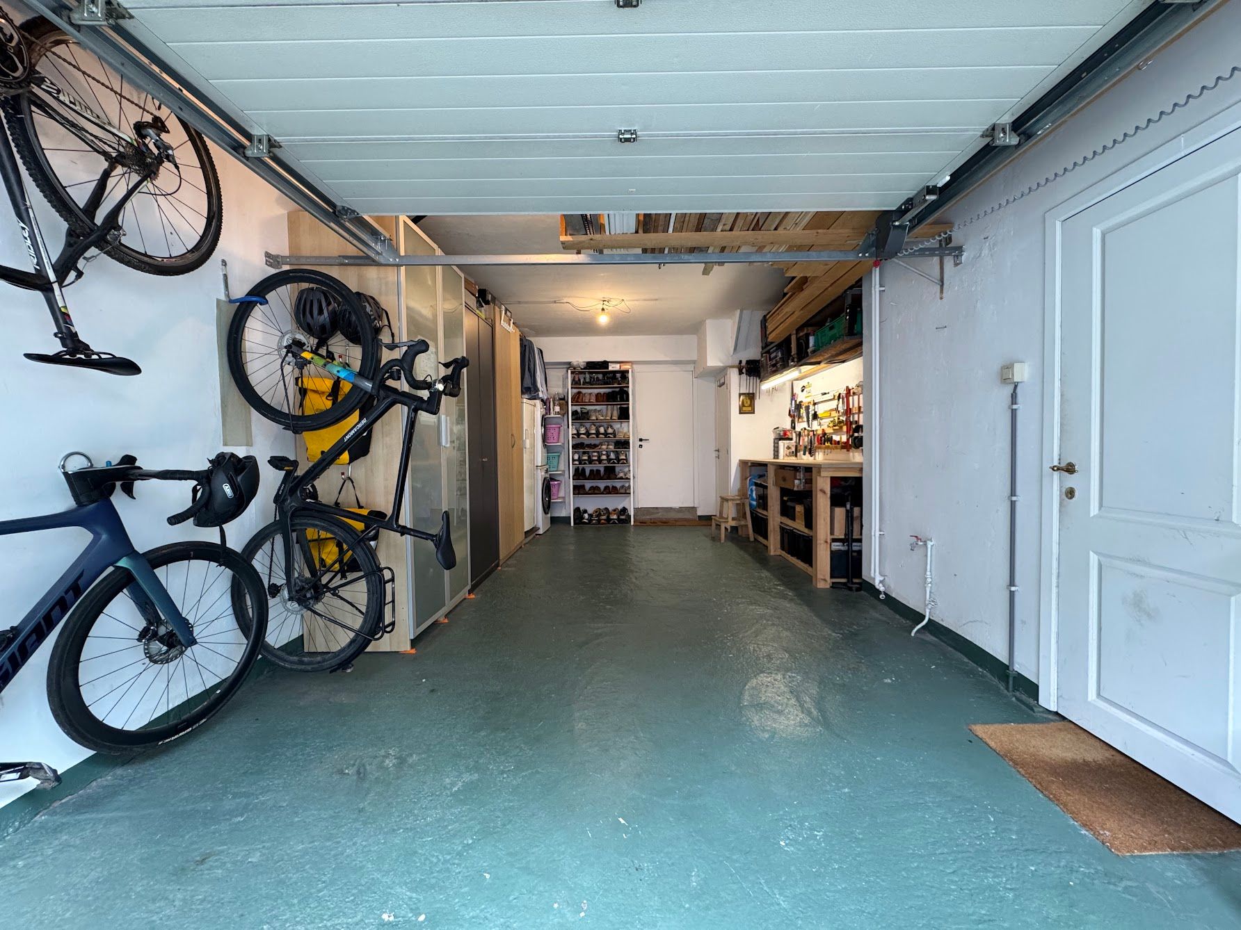 Charmant huis tot 3 slpk, Berchem, met stadstuin en garage - foto 10