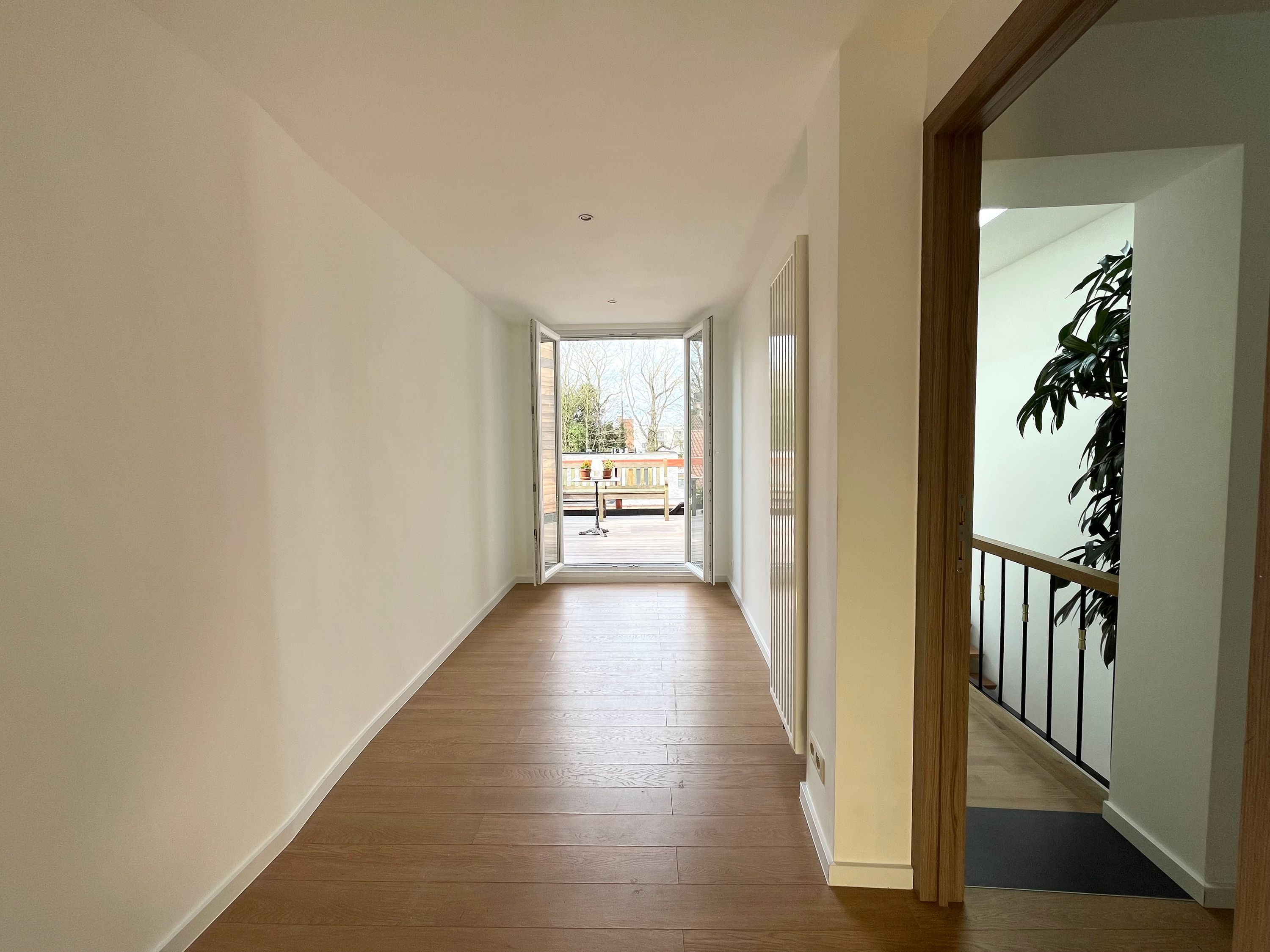 Instapklare duplex woning met zonnig terras in het hart van Sint-Niklaas - foto 10