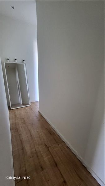 Instapklaar en lichtrijk 2-slaapkamerappartement in Merksem - foto 8