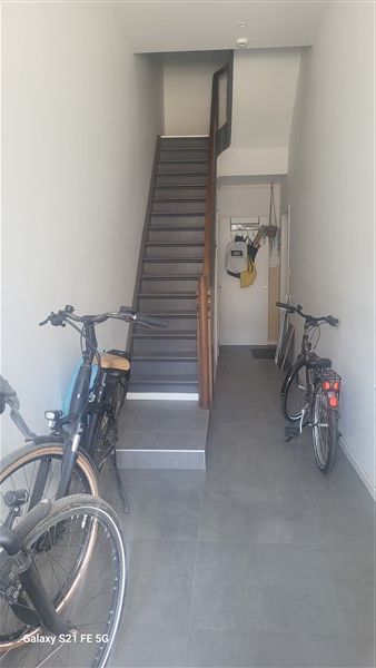 Instapklaar en lichtrijk 2-slaapkamerappartement in Merksem - foto 10