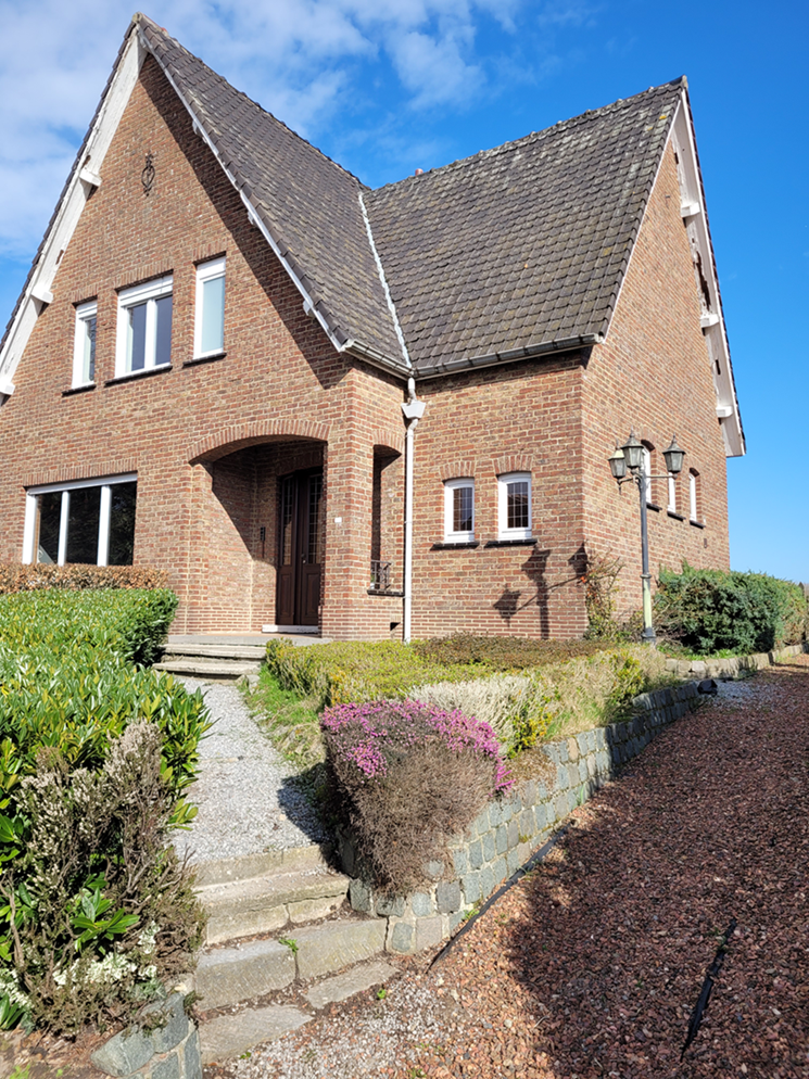 Karaktervolle woning met tuin - foto 2