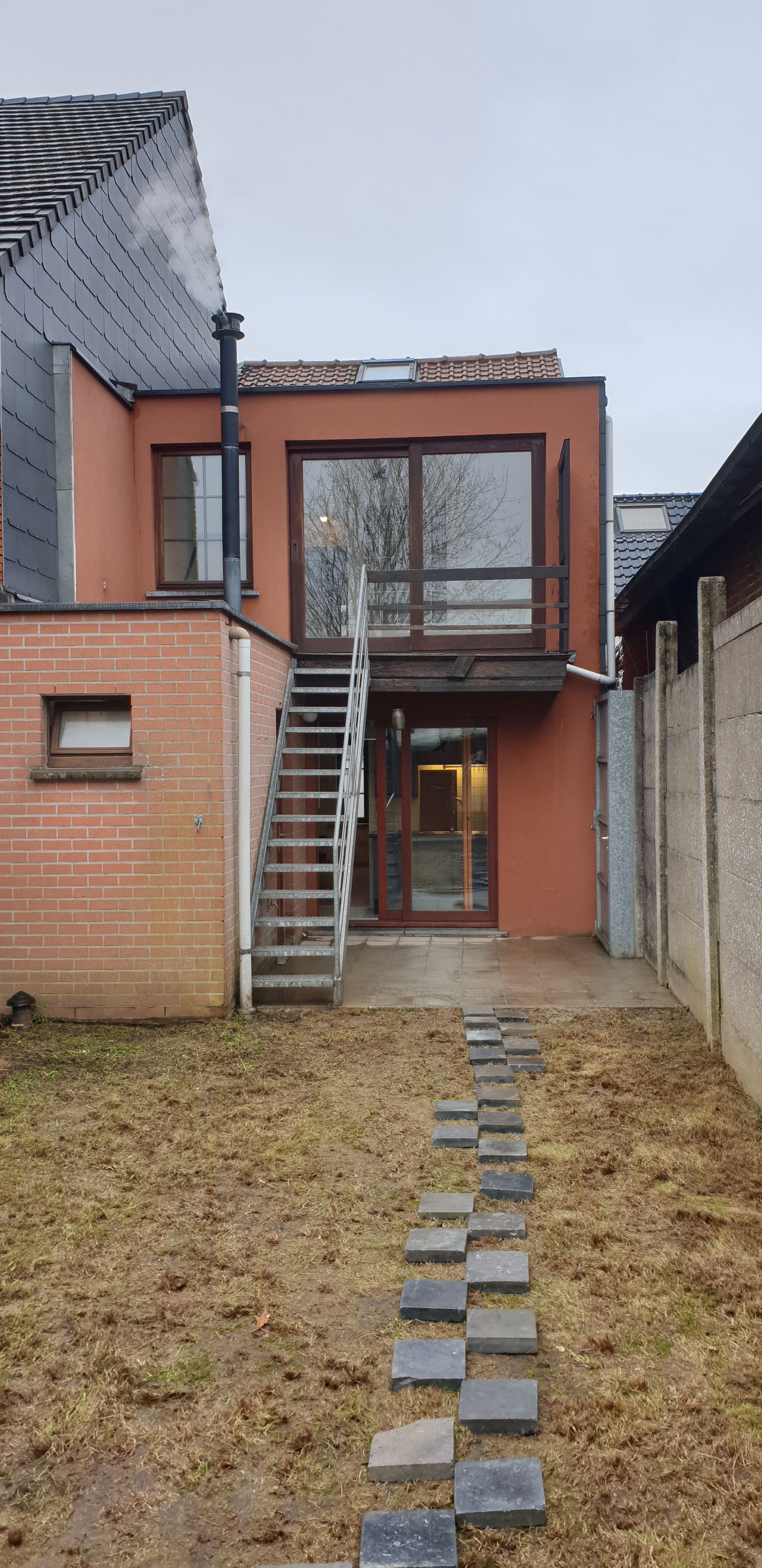 Sfeervolle goed gelegen woning met 3 slaapkamers en tuin - foto 2