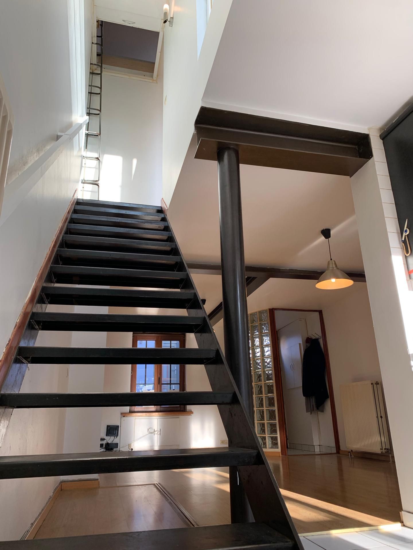 Sfeervolle goed gelegen woning met 3 slaapkamers en tuin - foto 4
