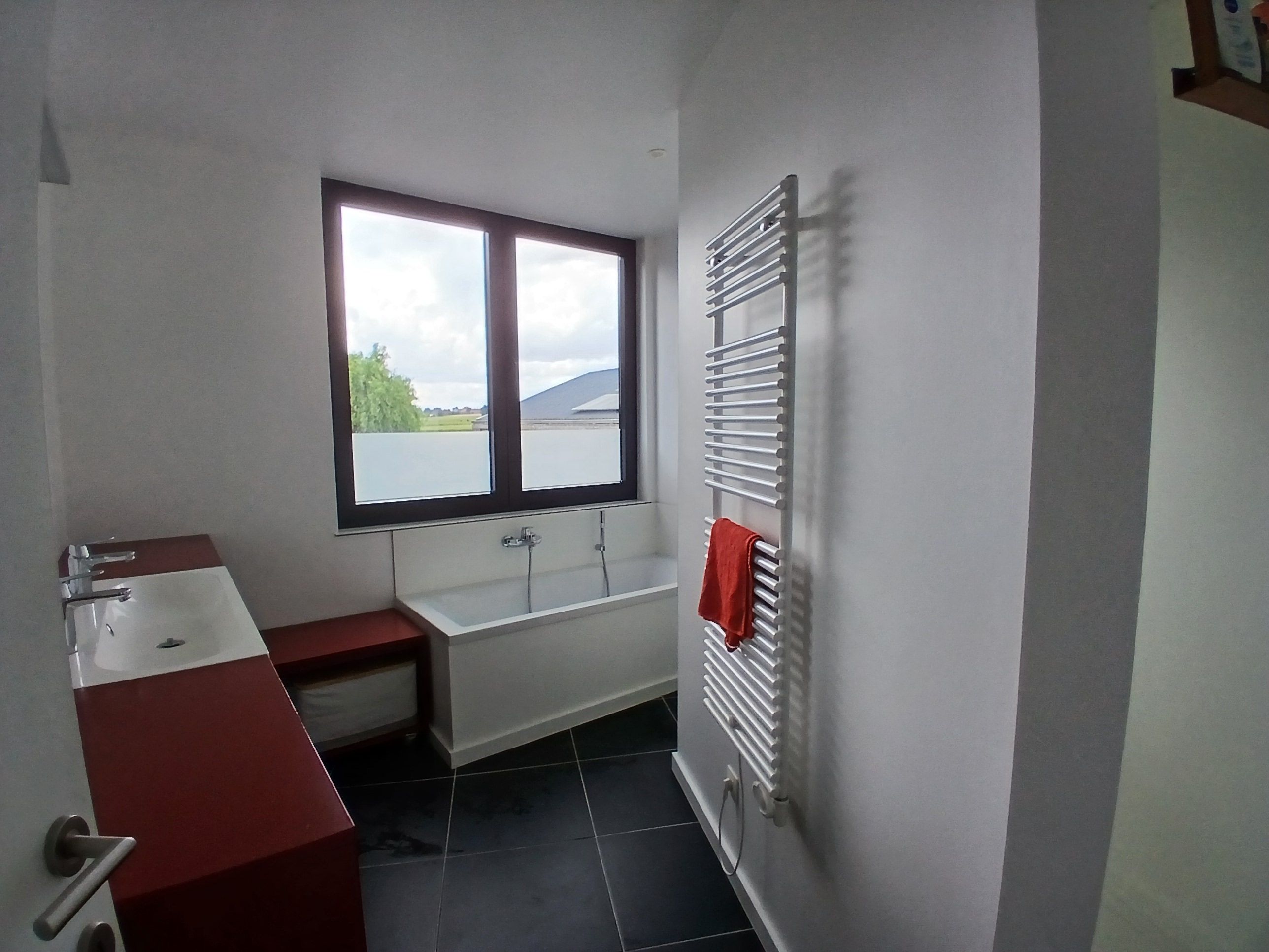 Energiezuinige rijwoning met prachtige tuin en zicht op wijngaard - foto 8