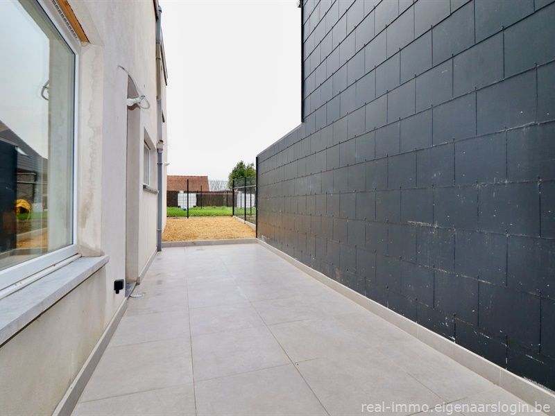 Gerenoveerde instapklare grote rijwoning !!!!! - foto 7
