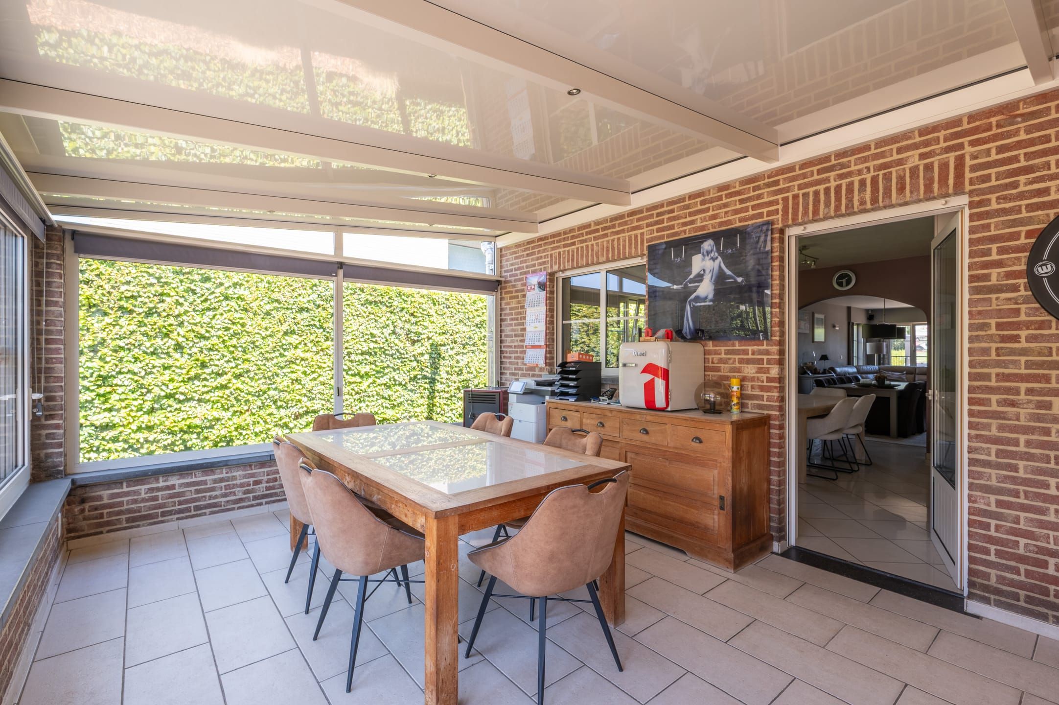  Ruime woning met 4 slpks, 1716m²opp, grote garage en zwembad - foto 4