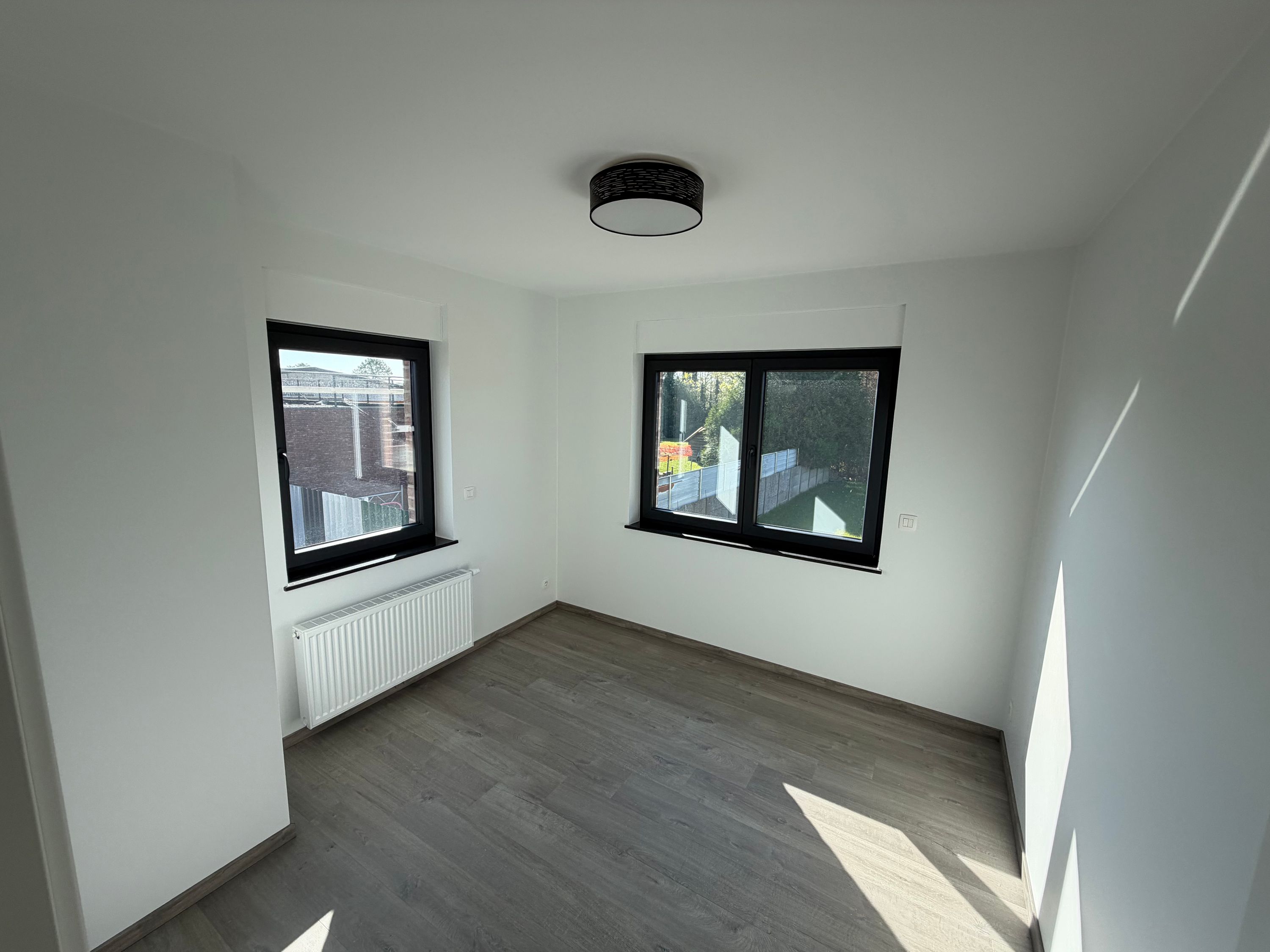 Vrijstaande nieuwbouw woning met 3 slaapkamers en grote tuin - foto 9