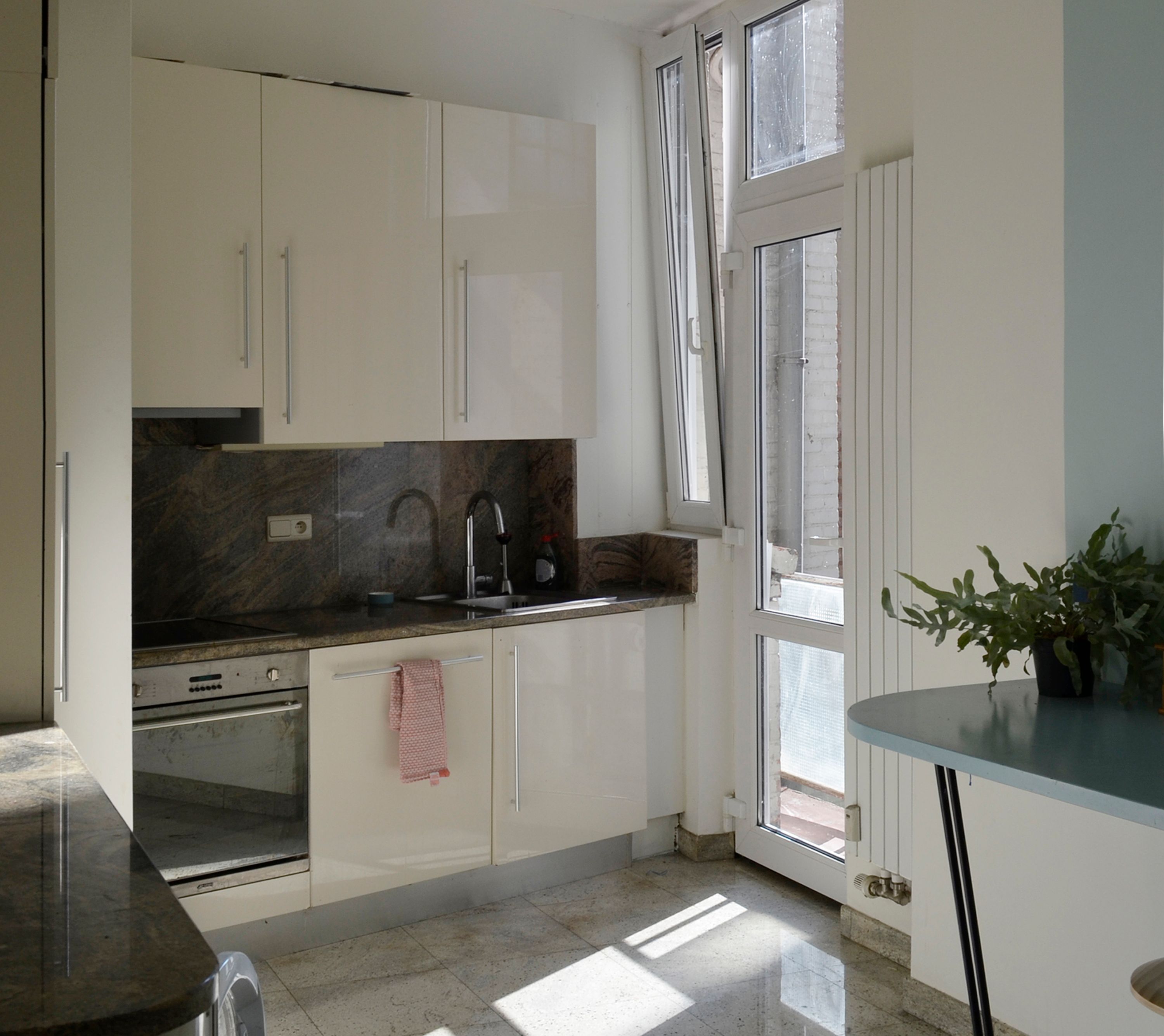 Ruim en lichtrijk appartement, centrum Antwerpen - foto 7
