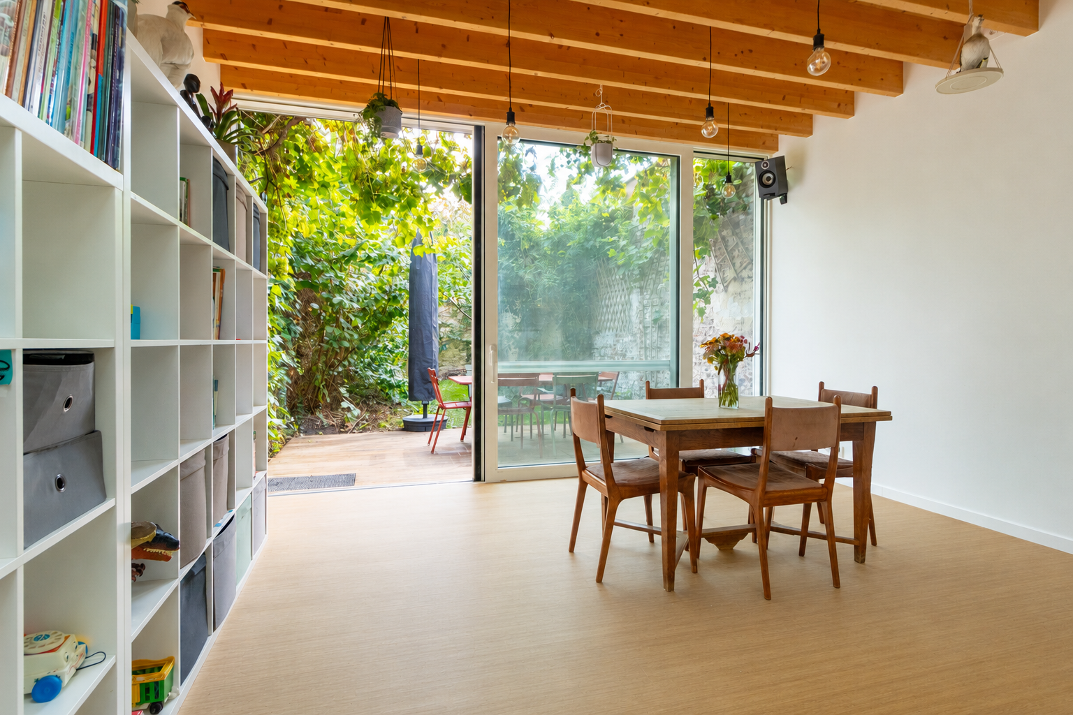 Gerenoveerde burgerwoning met 4 slpks en tuin in Gent - foto 4
