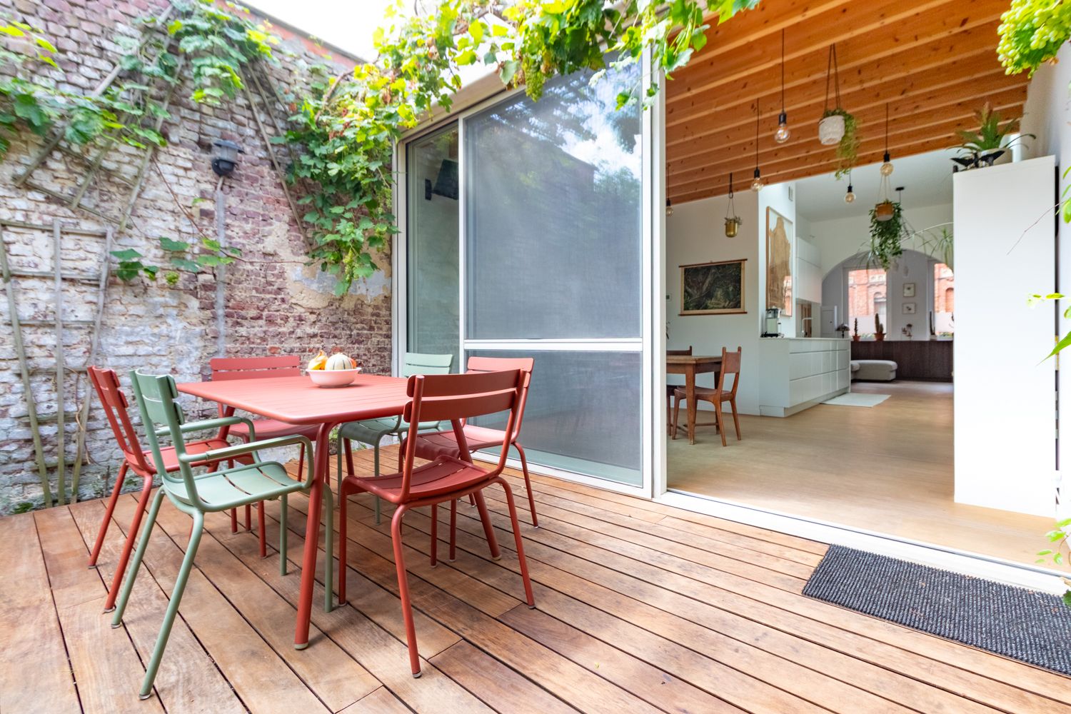 Gerenoveerde burgerwoning met 4 slpks en tuin in Gent - foto 6