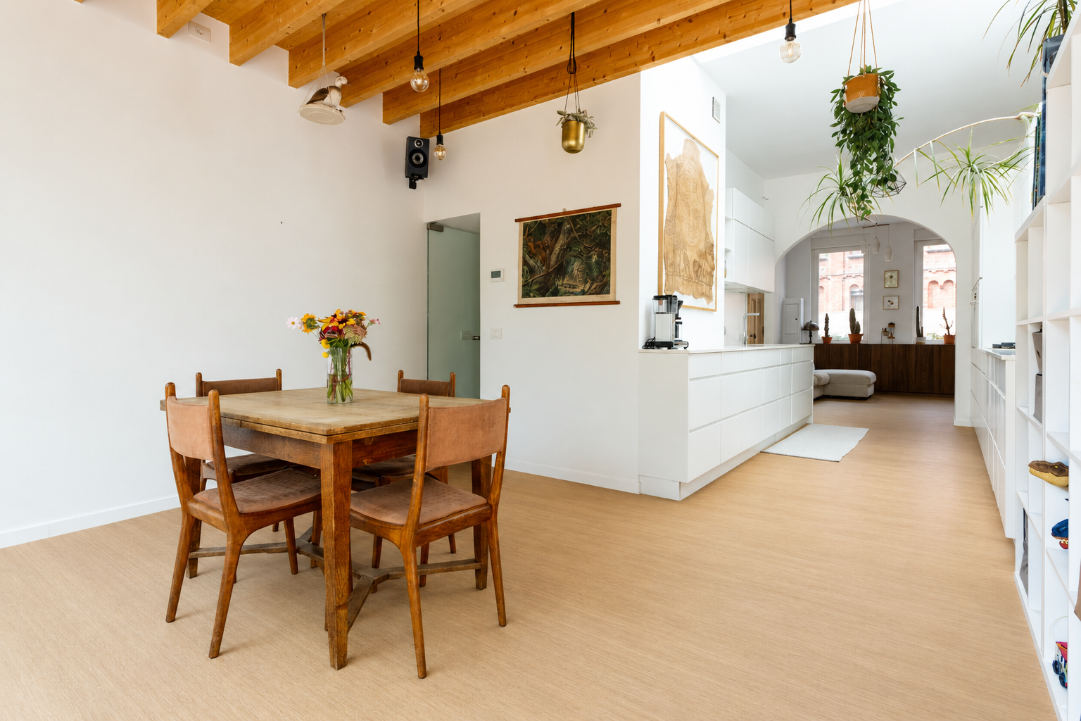 Gerenoveerde burgerwoning met 4 slpks en tuin in Gent - foto 7