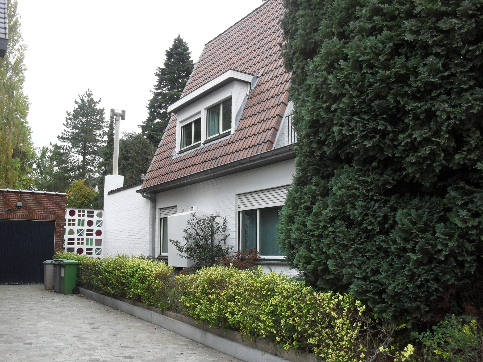 Te renoveren fifties landhuis met grote parktuin, dubbele garage en magazijn - foto 2