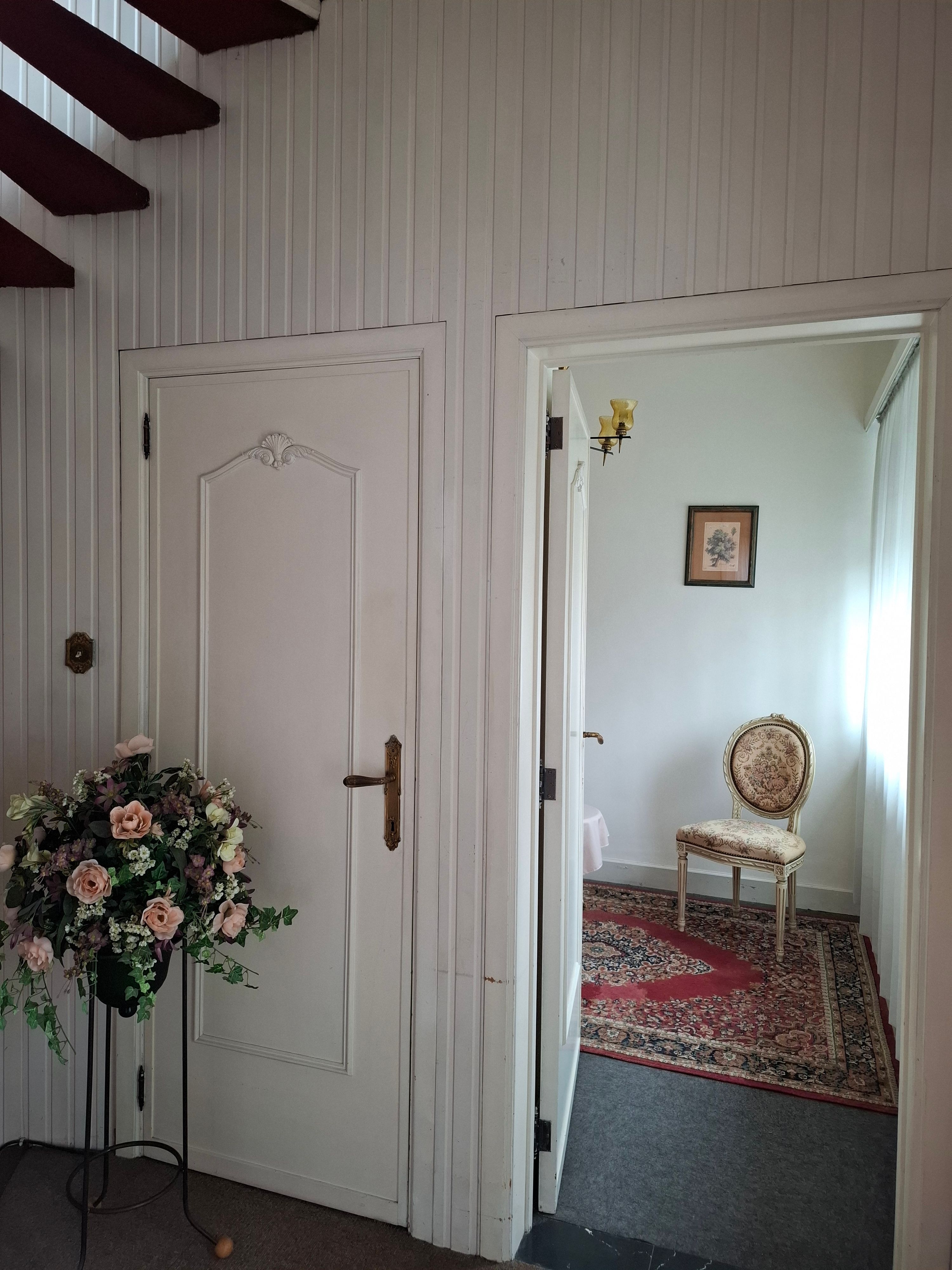 Te renoveren fifties landhuis met grote parktuin, dubbele garage en magazijn - foto 13