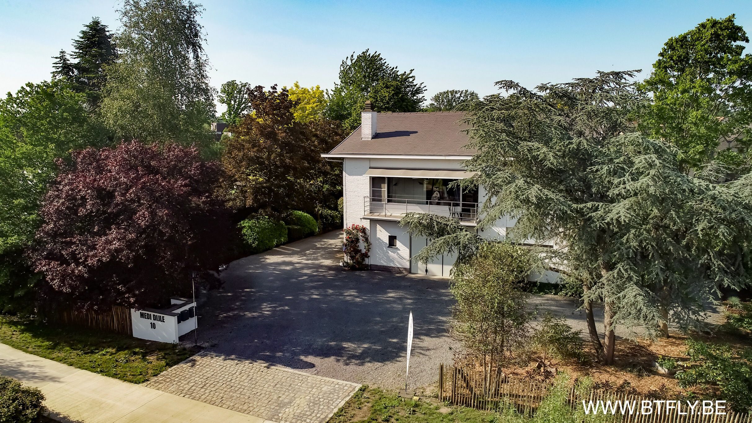 Handelsgelijkvloers + appartement te koop - zeer ruime parking - foto 3