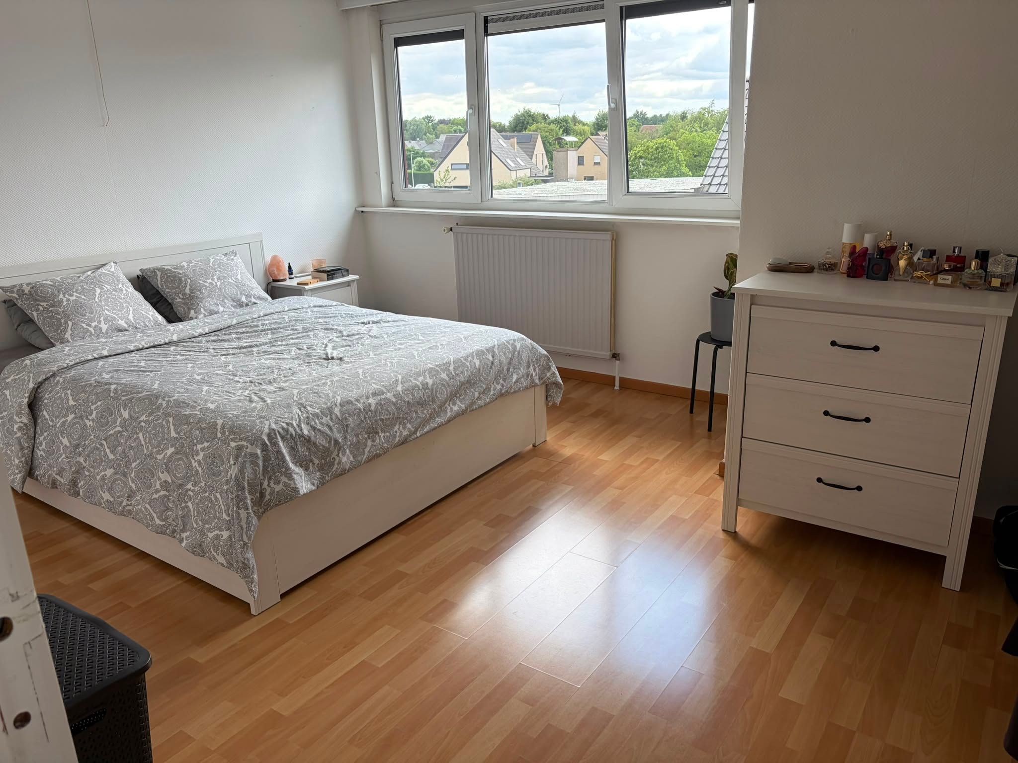 Ruim appartement met 2 slaapkamers en garage in Oostakker   - foto 8