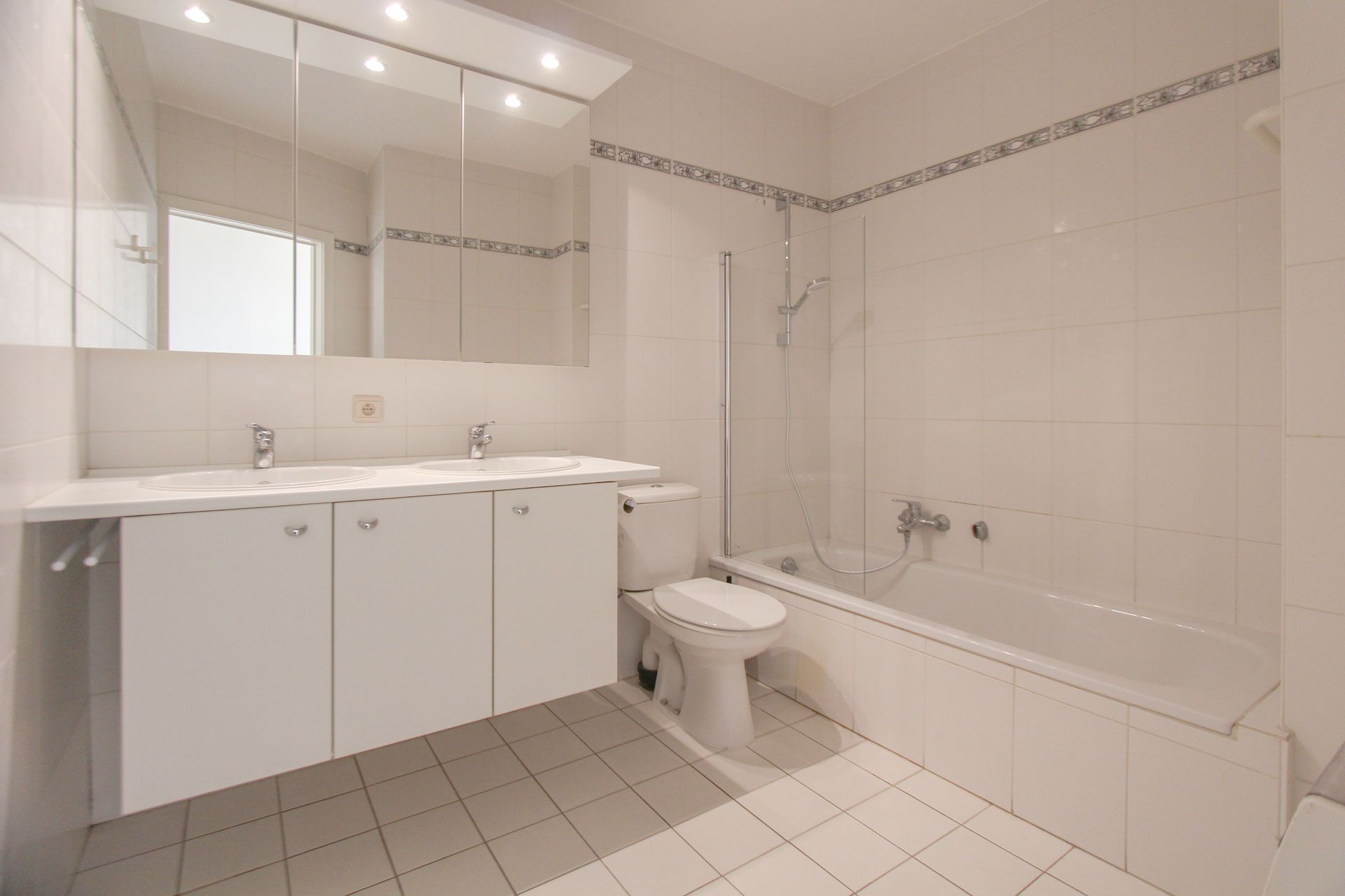 Appartement op zeedijk met 2 terrassen, vrij vanaf 1 augustus - foto 7