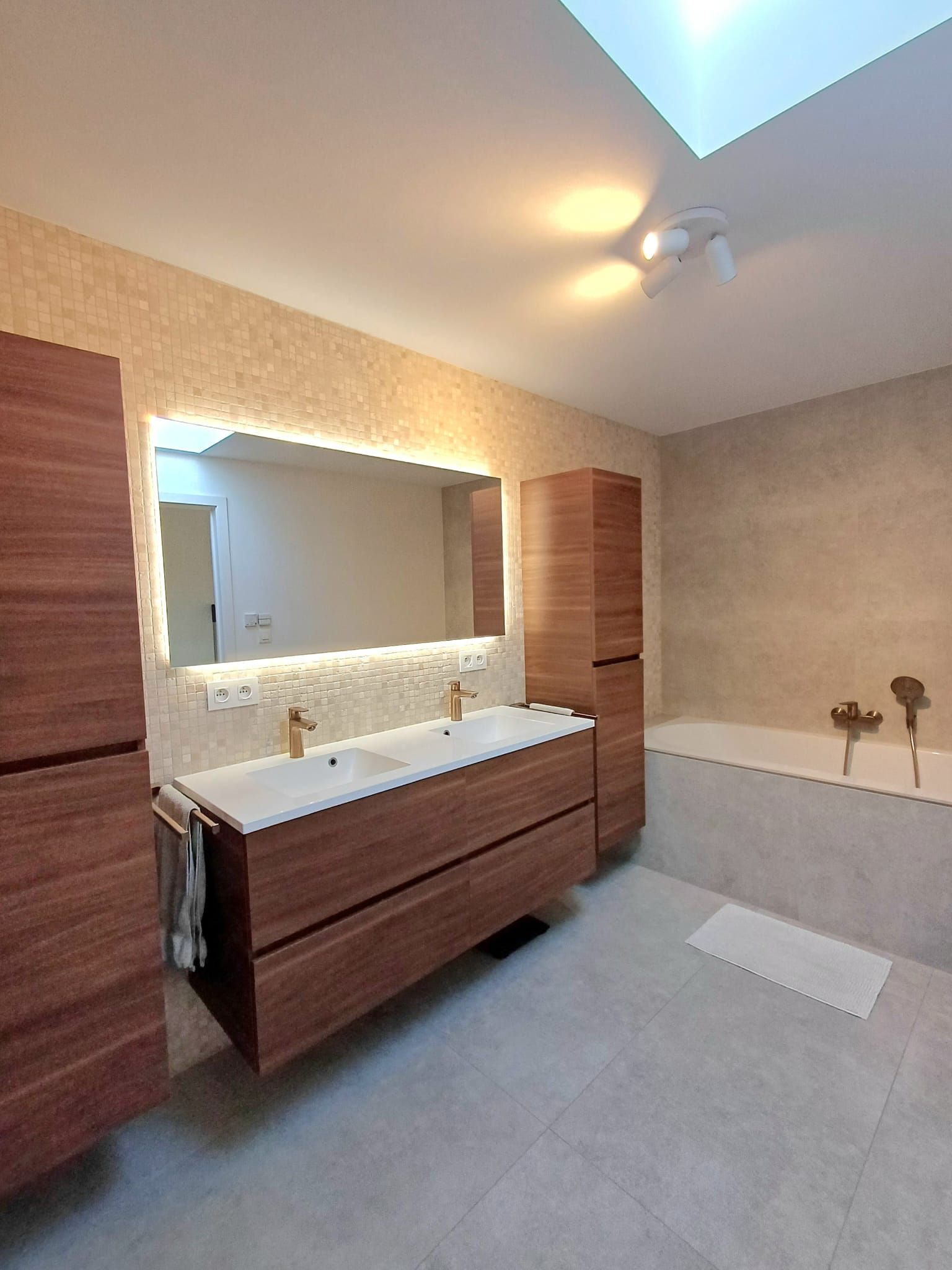 Totaal gerenoveerde charmante woning met gezellig tuintje - foto 8