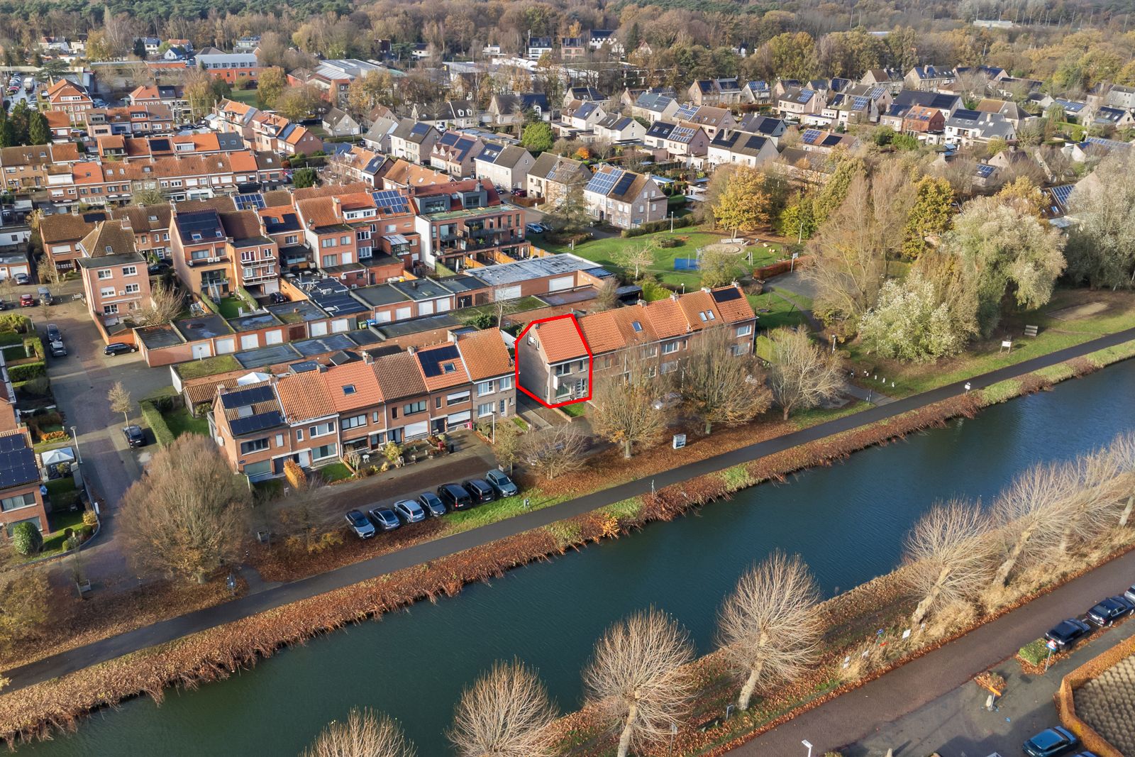 Zeer charmante woning aan de vaart in schoten - foto 17
